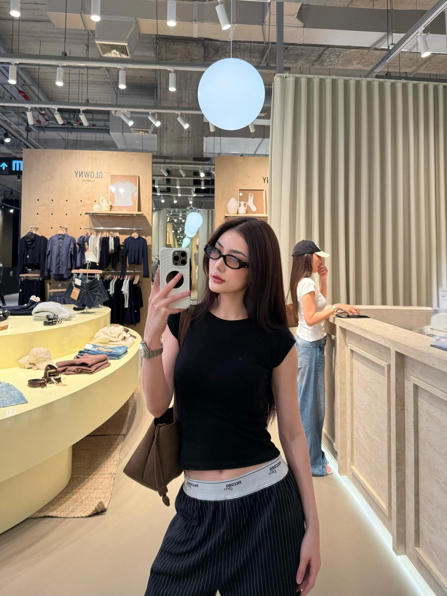 มีนา - ริณา ฉัตรอมรชัย