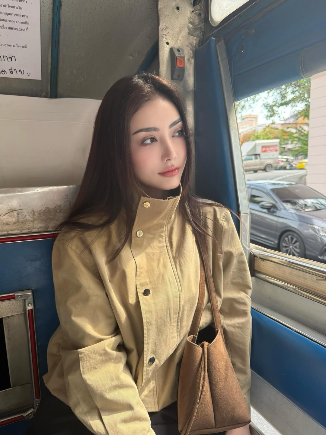 มีนา - ริณา ฉัตรอมรชัย
