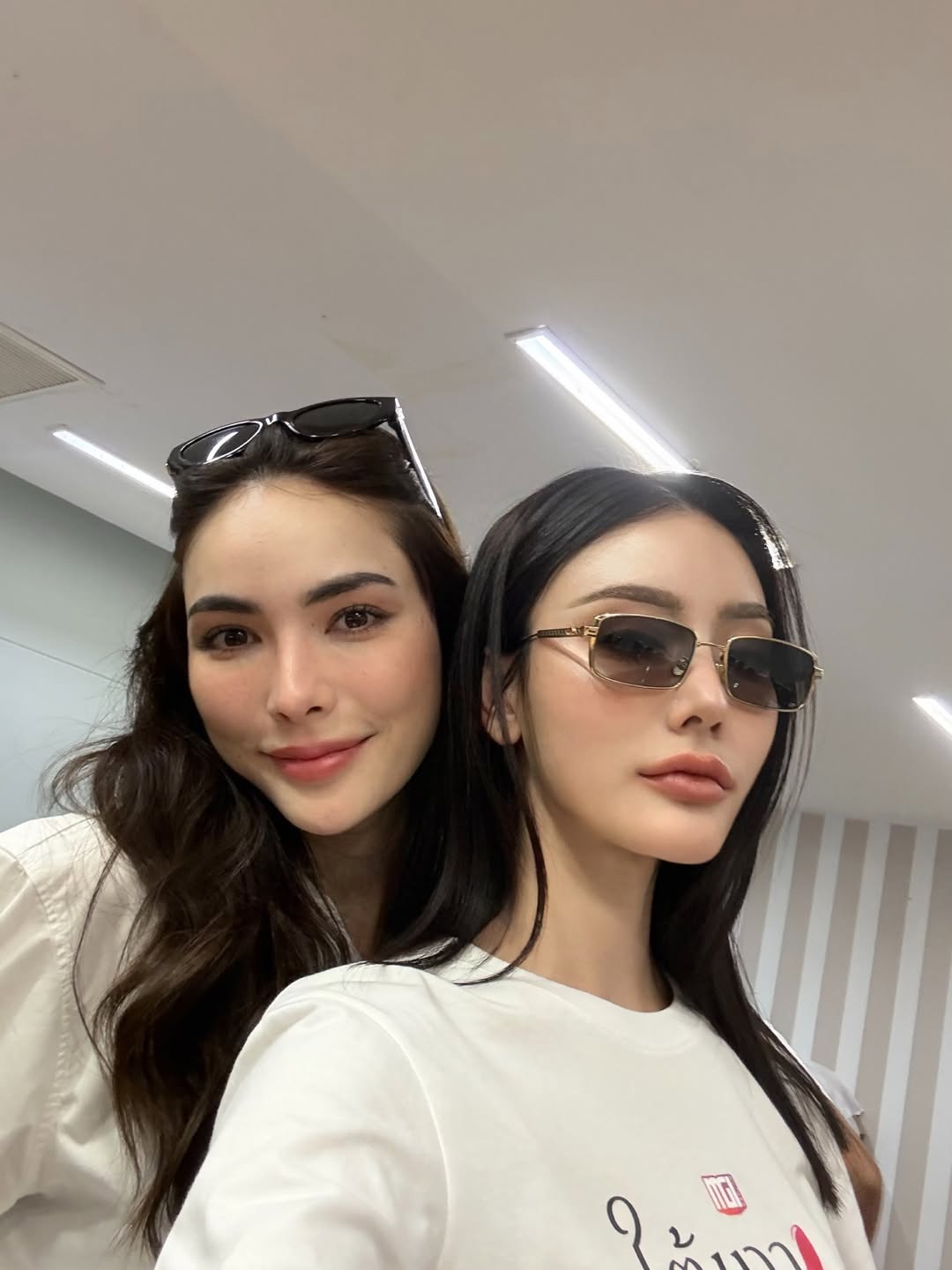 มีนา - ริณา ฉัตรอมรชัย