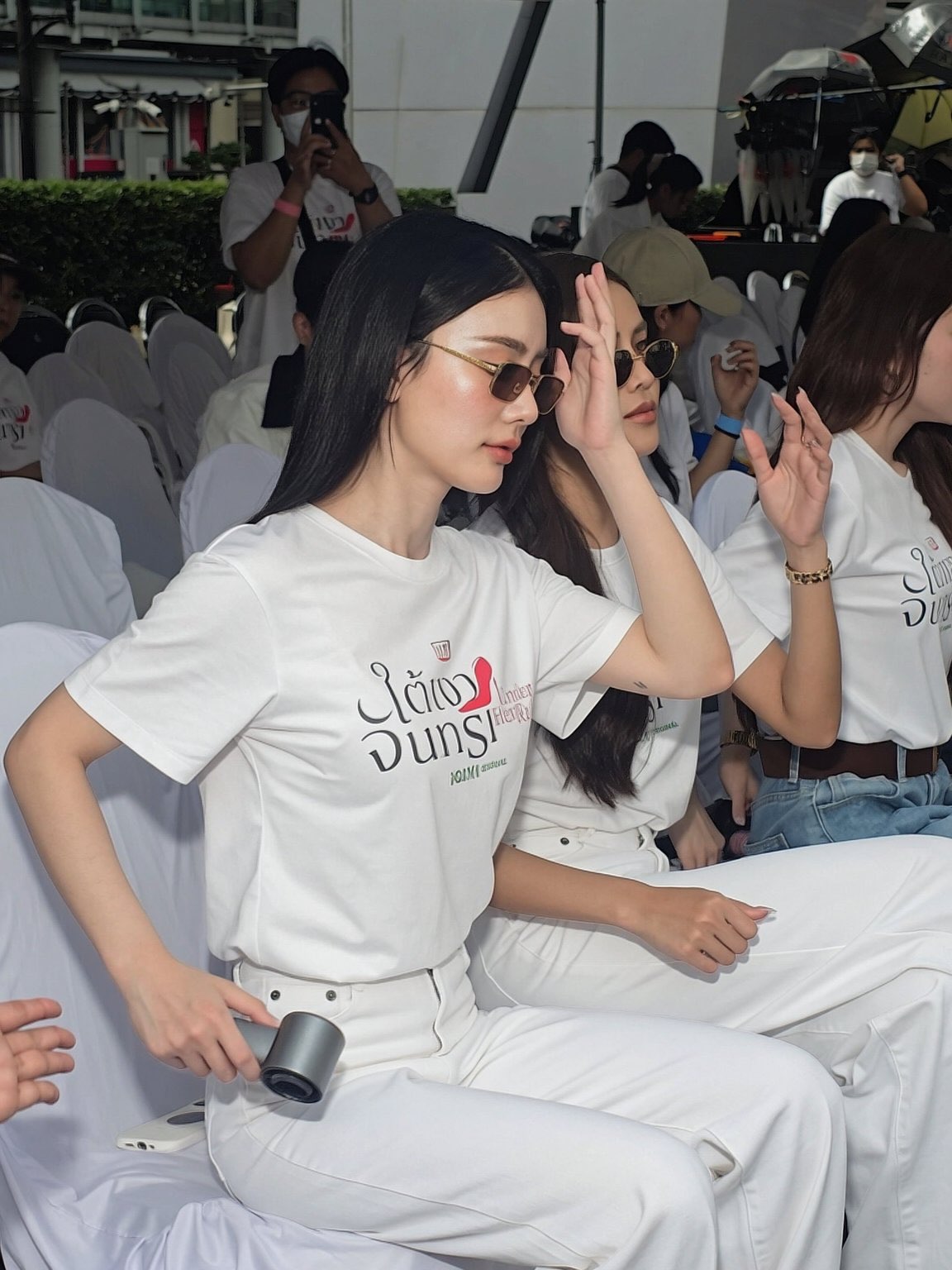 มีนา - ริณา ฉัตรอมรชัย