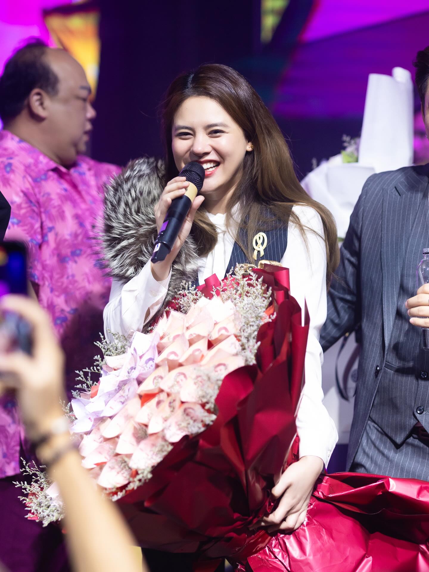 ใบเฟิร์น - พัสกร พลบูรณ์
