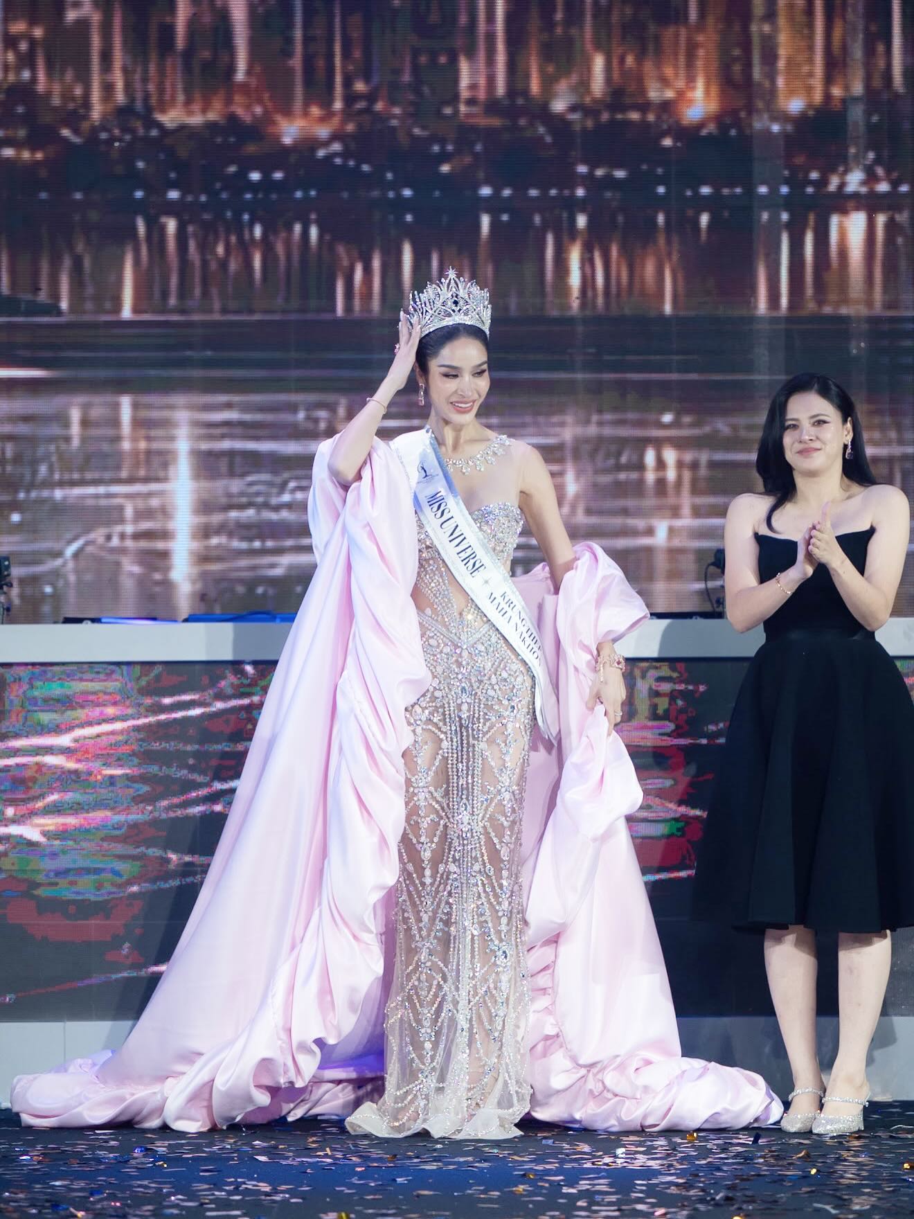ใบเฟิร์น - พัสกร พลบูรณ์