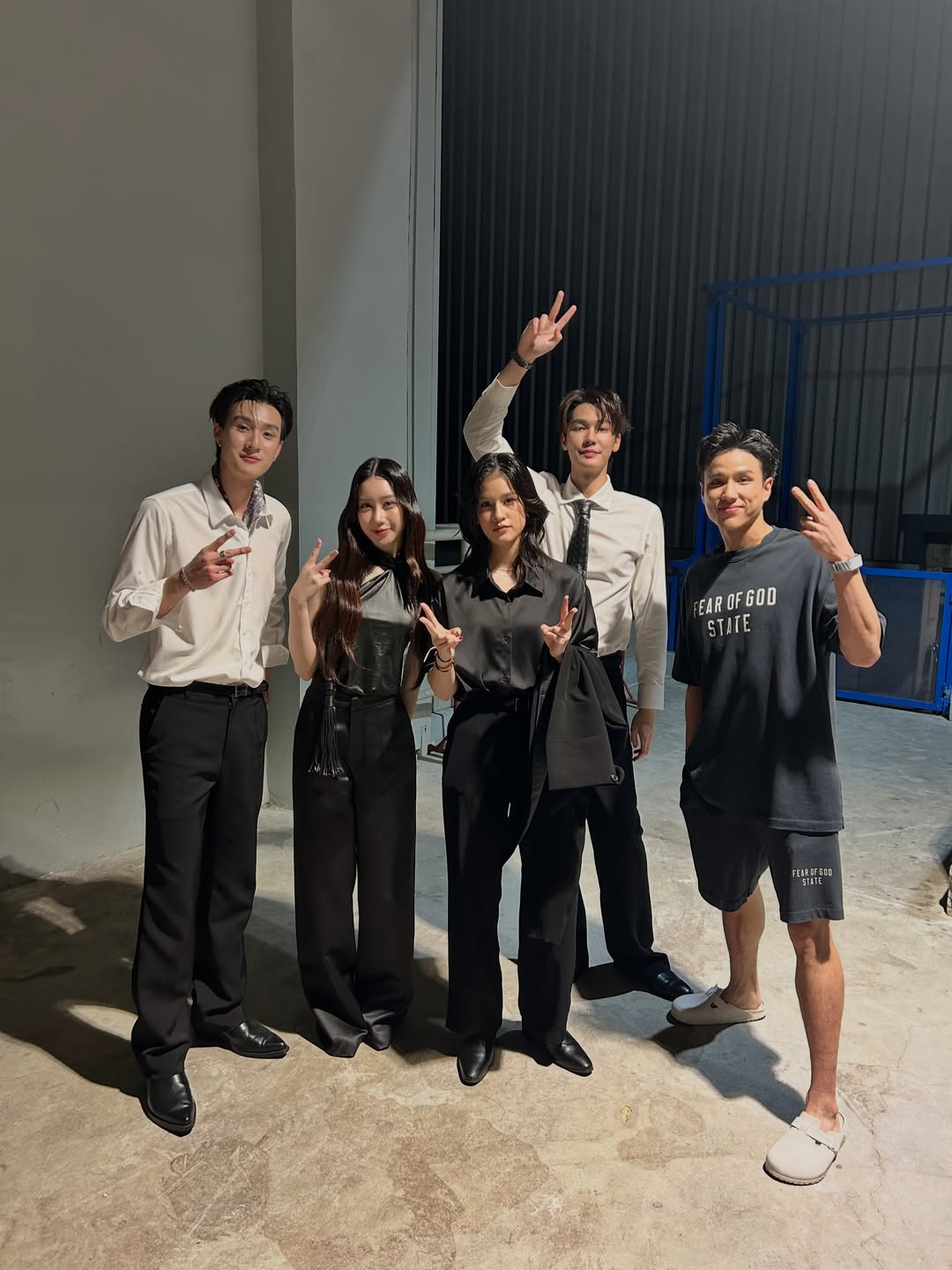 ธี - ธีรเดช วิถีพานิชย์