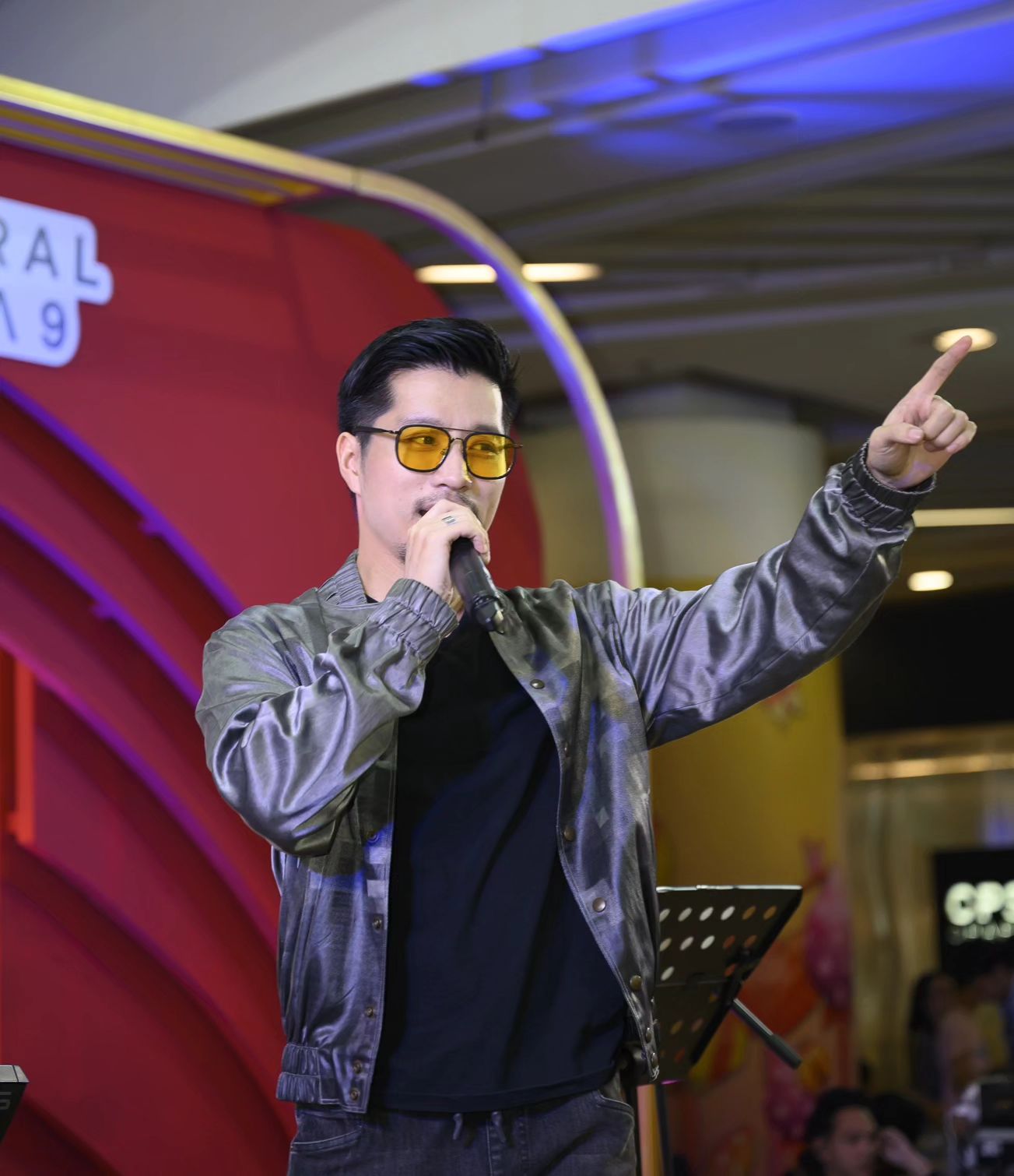 ตี๋ - วิวิศน์ บวรกีรติขจร