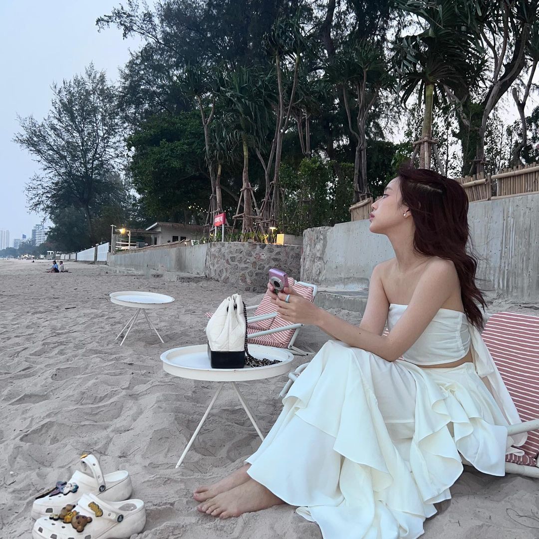 เจน - รมิดา จีรนรภัทร