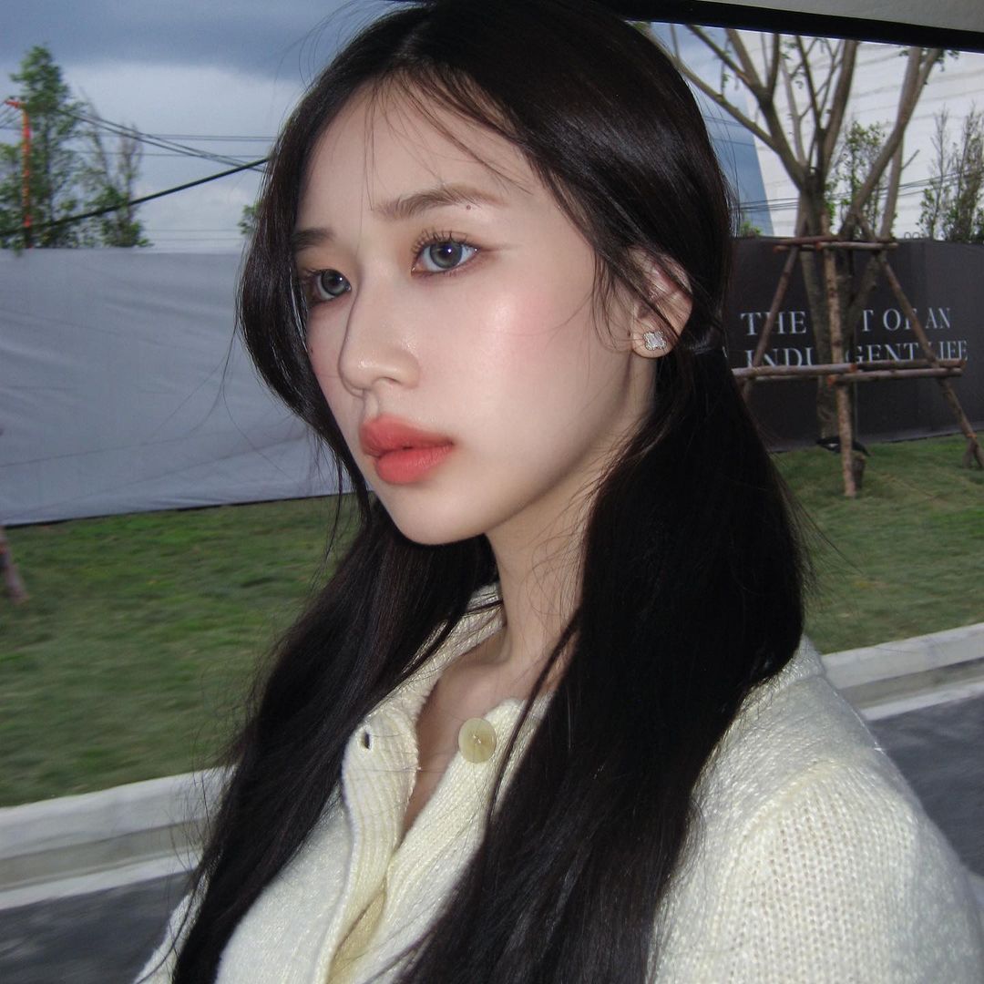 เจน - รมิดา จีรนรภัทร