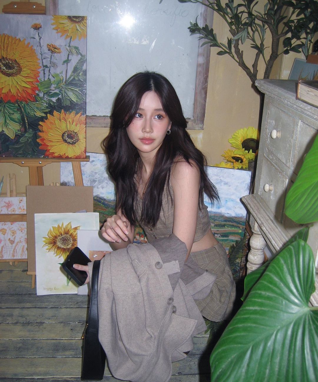เจน - รมิดา จีรนรภัทร