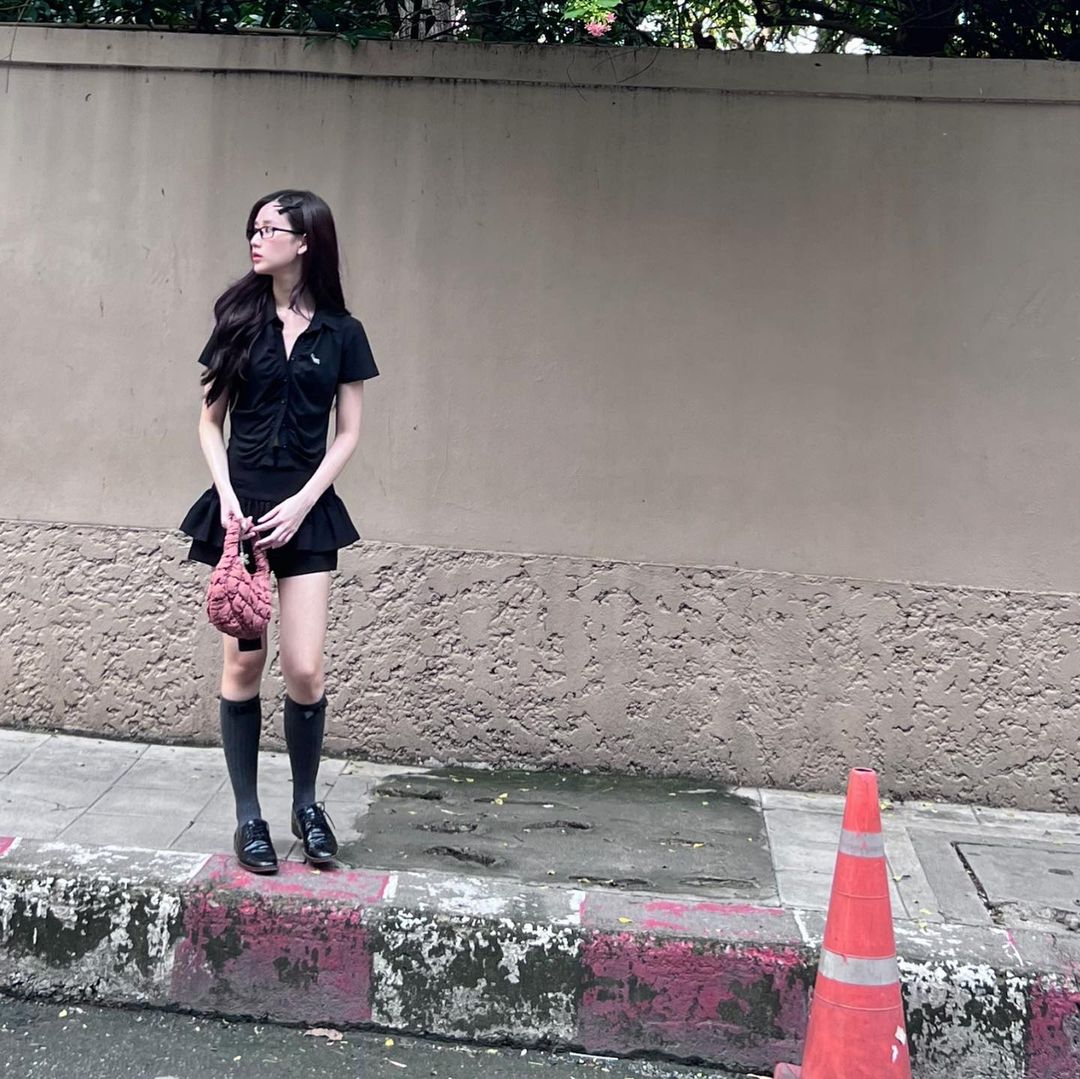 เจน - รมิดา จีรนรภัทร