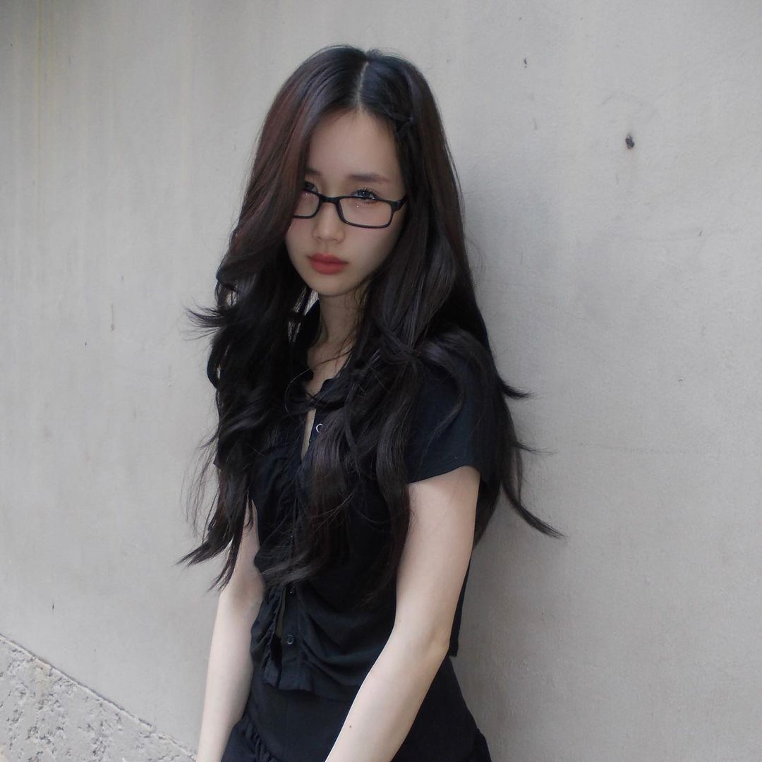 เจน - รมิดา จีรนรภัทร