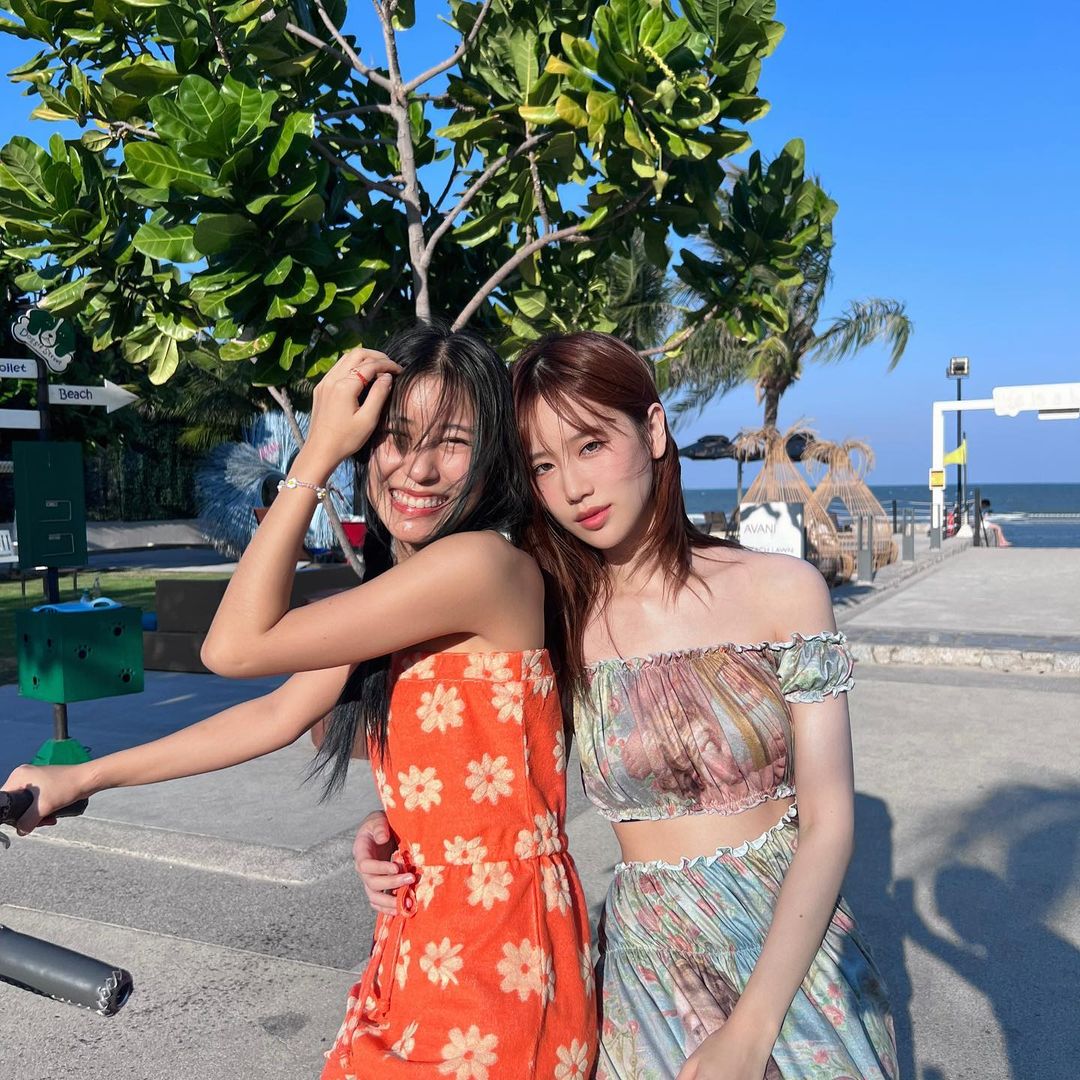 เจน - รมิดา จีรนรภัทร
