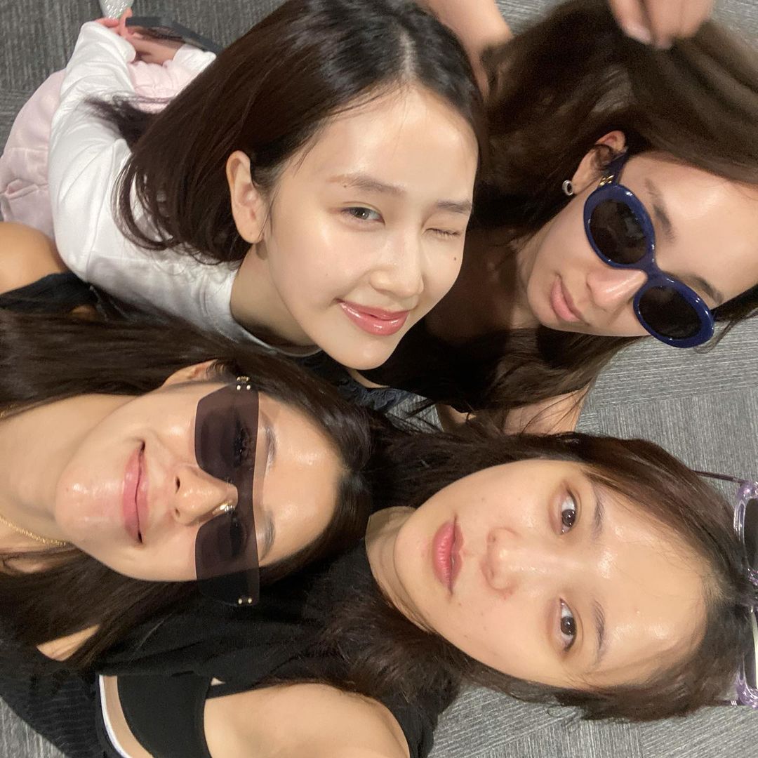 เจน - รมิดา จีรนรภัทร