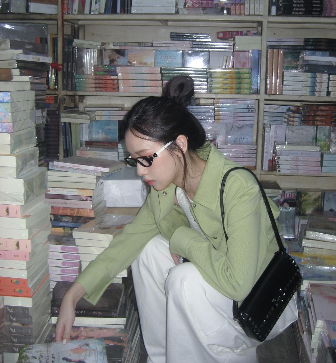 เจน - รมิดา จีรนรภัทร