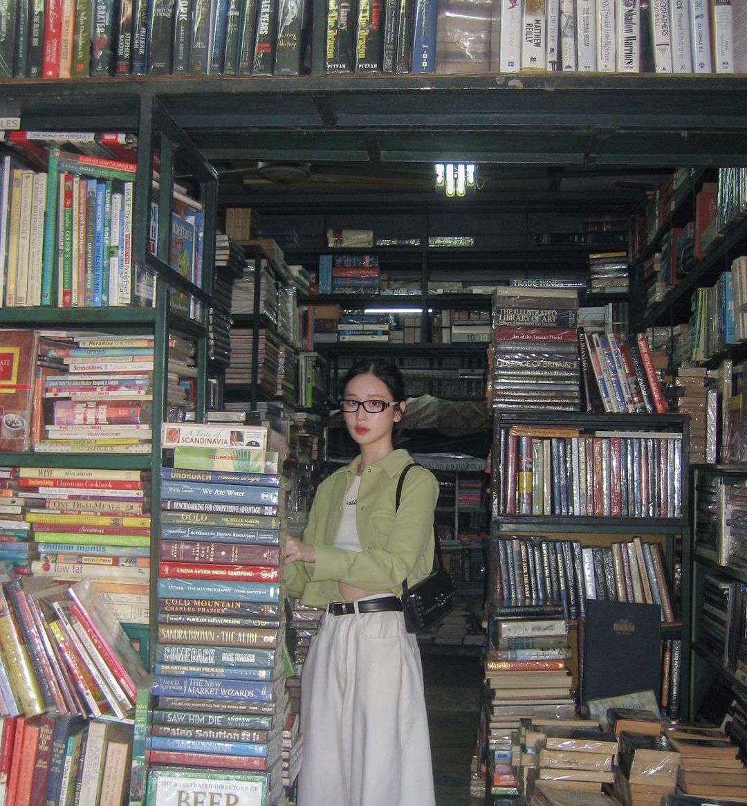 เจน - รมิดา จีรนรภัทร