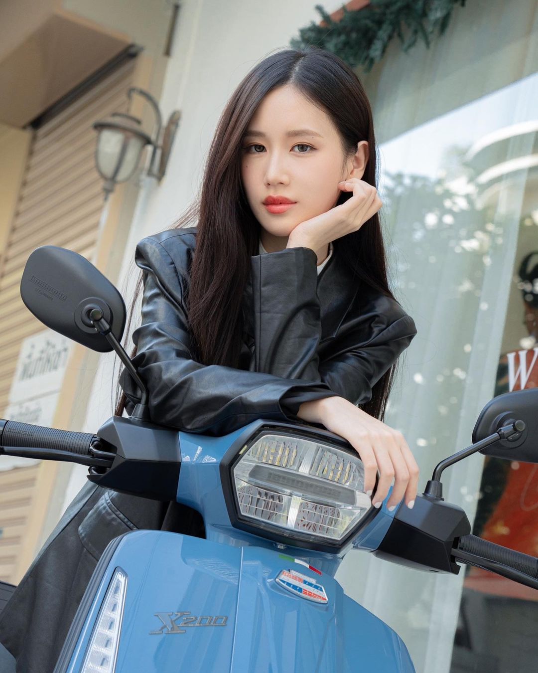 เจน - รมิดา จีรนรภัทร