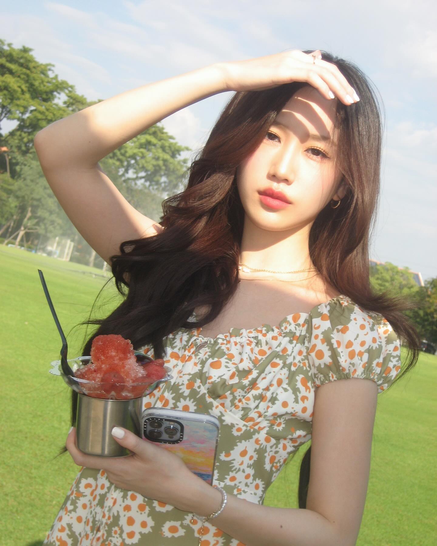 เจน - รมิดา จีรนรภัทร
