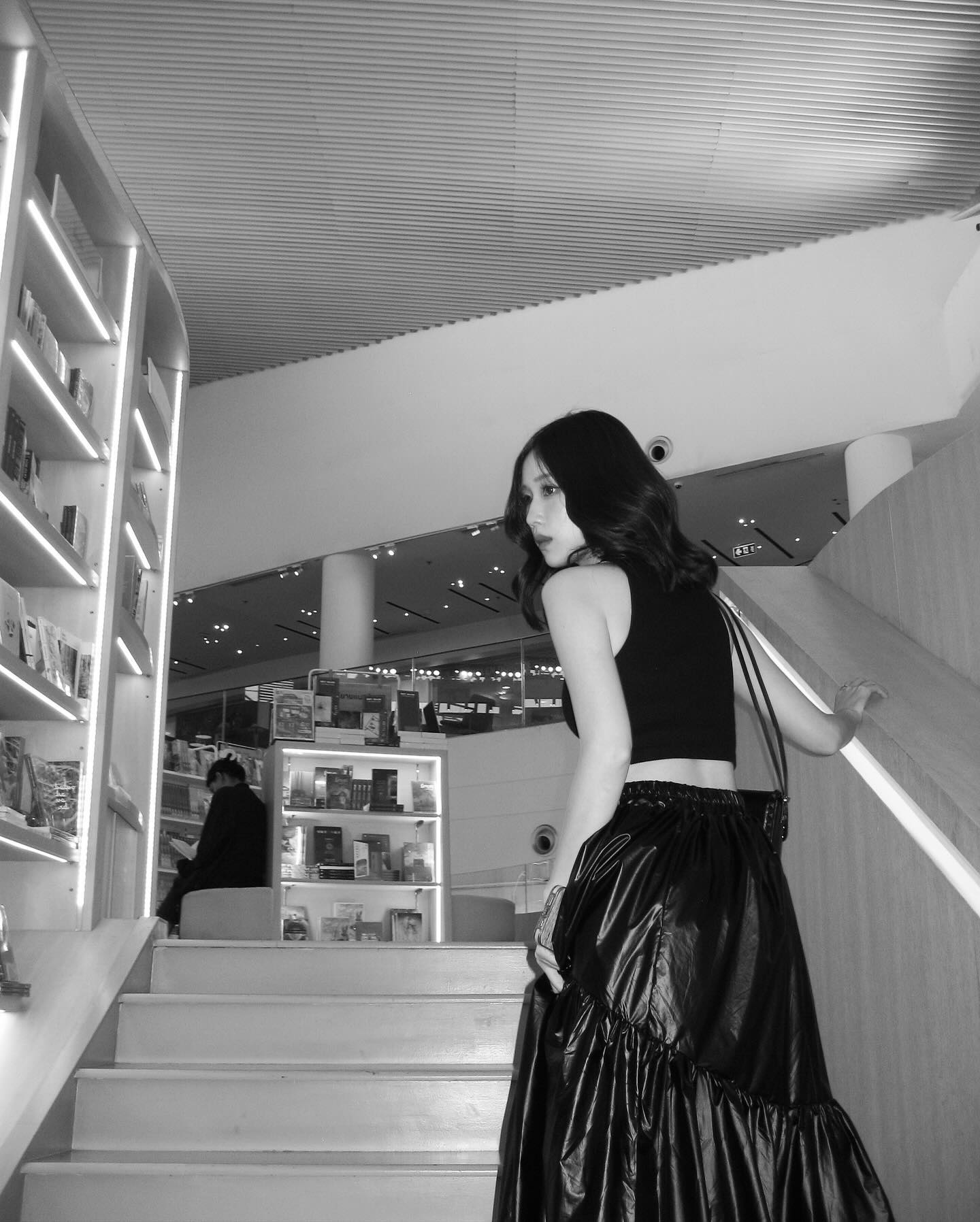 เจน - รมิดา จีรนรภัทร