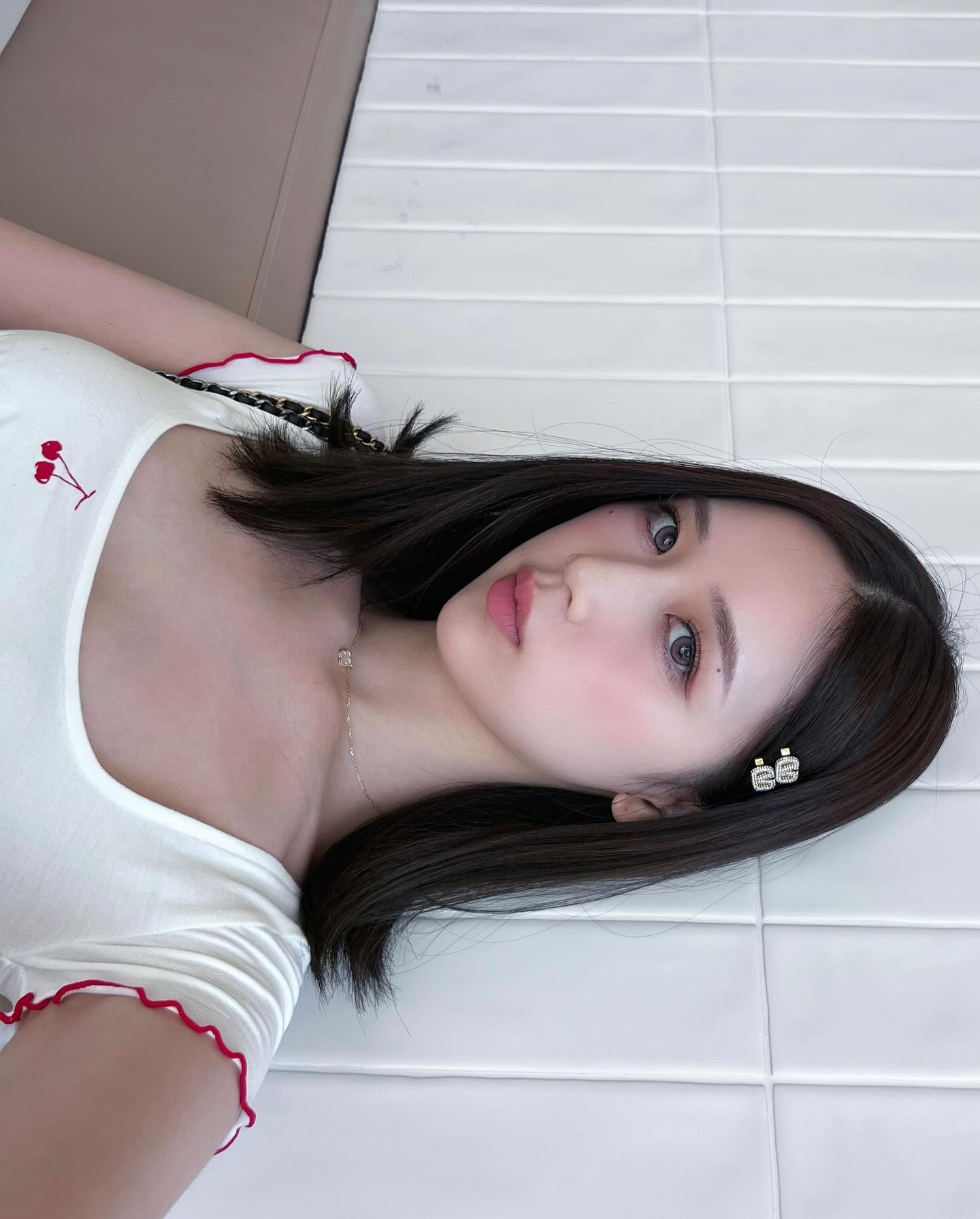 เจน - รมิดา จีรนรภัทร
