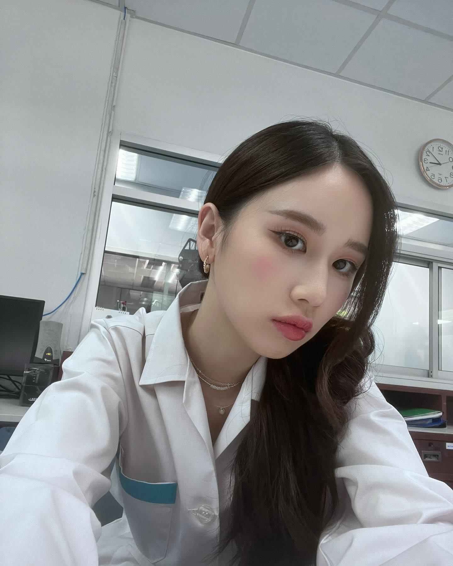 เจน - รมิดา จีรนรภัทร