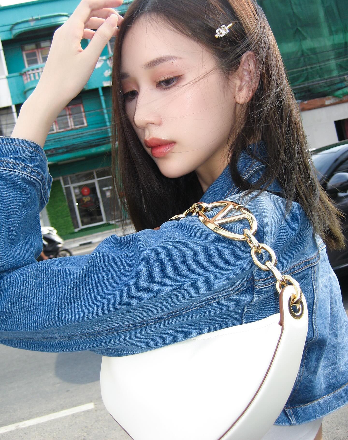 เจน - รมิดา จีรนรภัทร