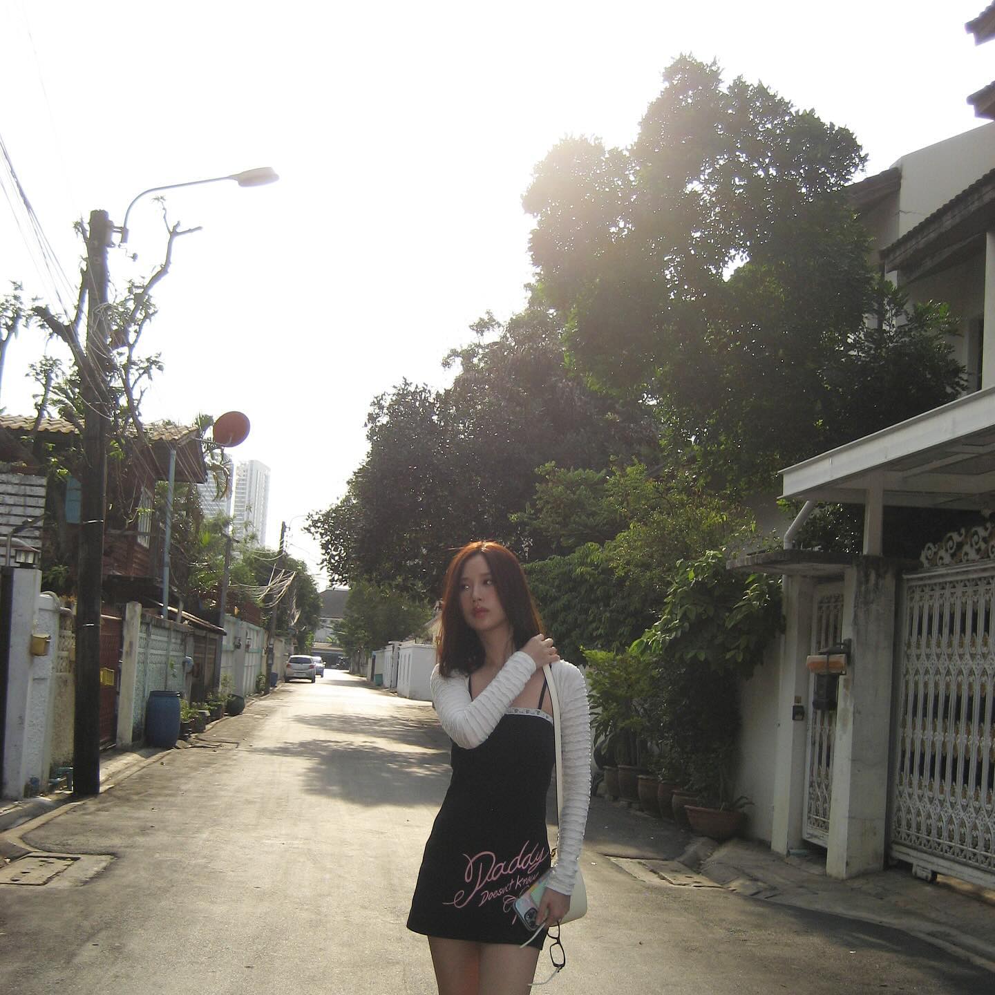 เจน - รมิดา จีรนรภัทร