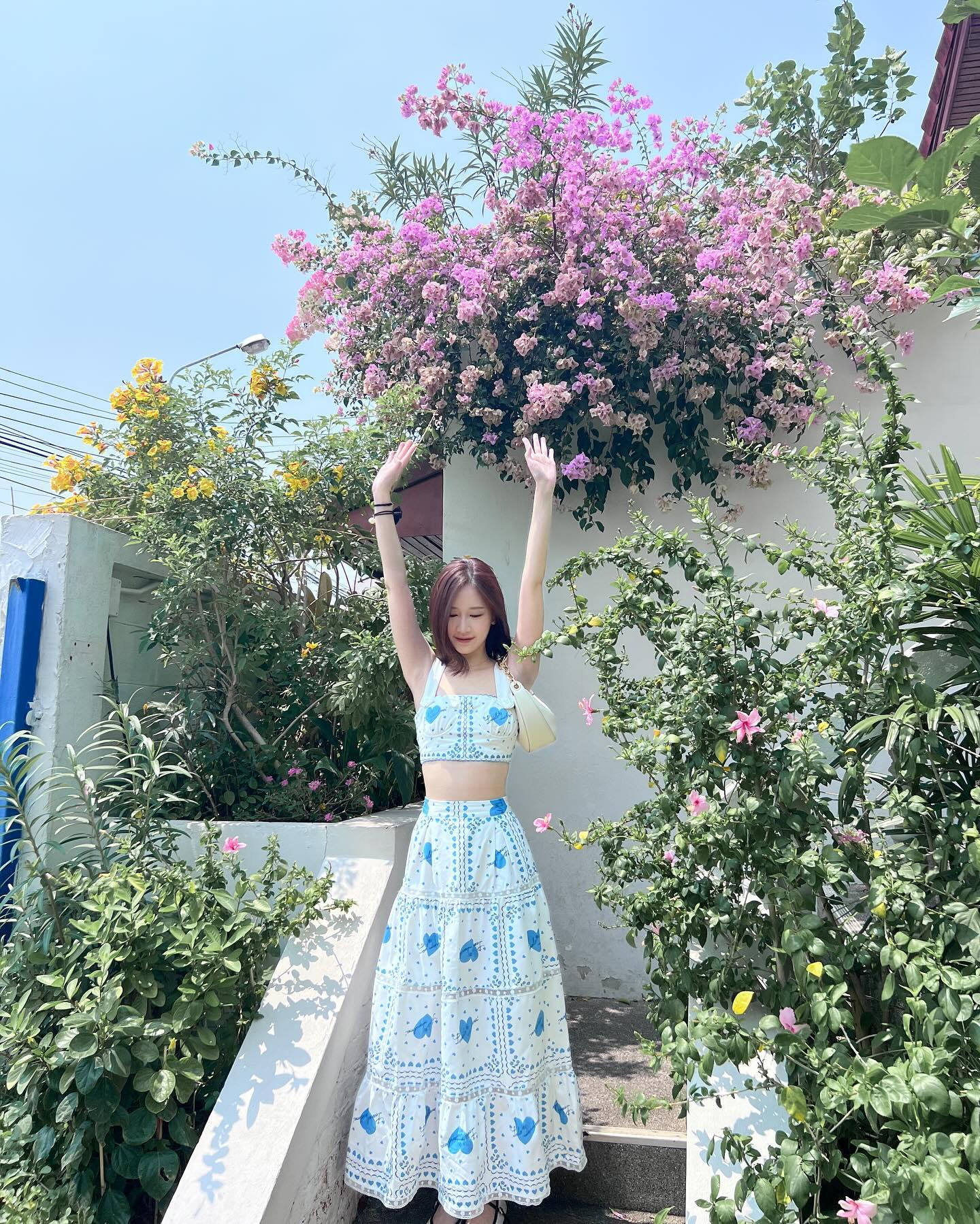 เจน - รมิดา จีรนรภัทร