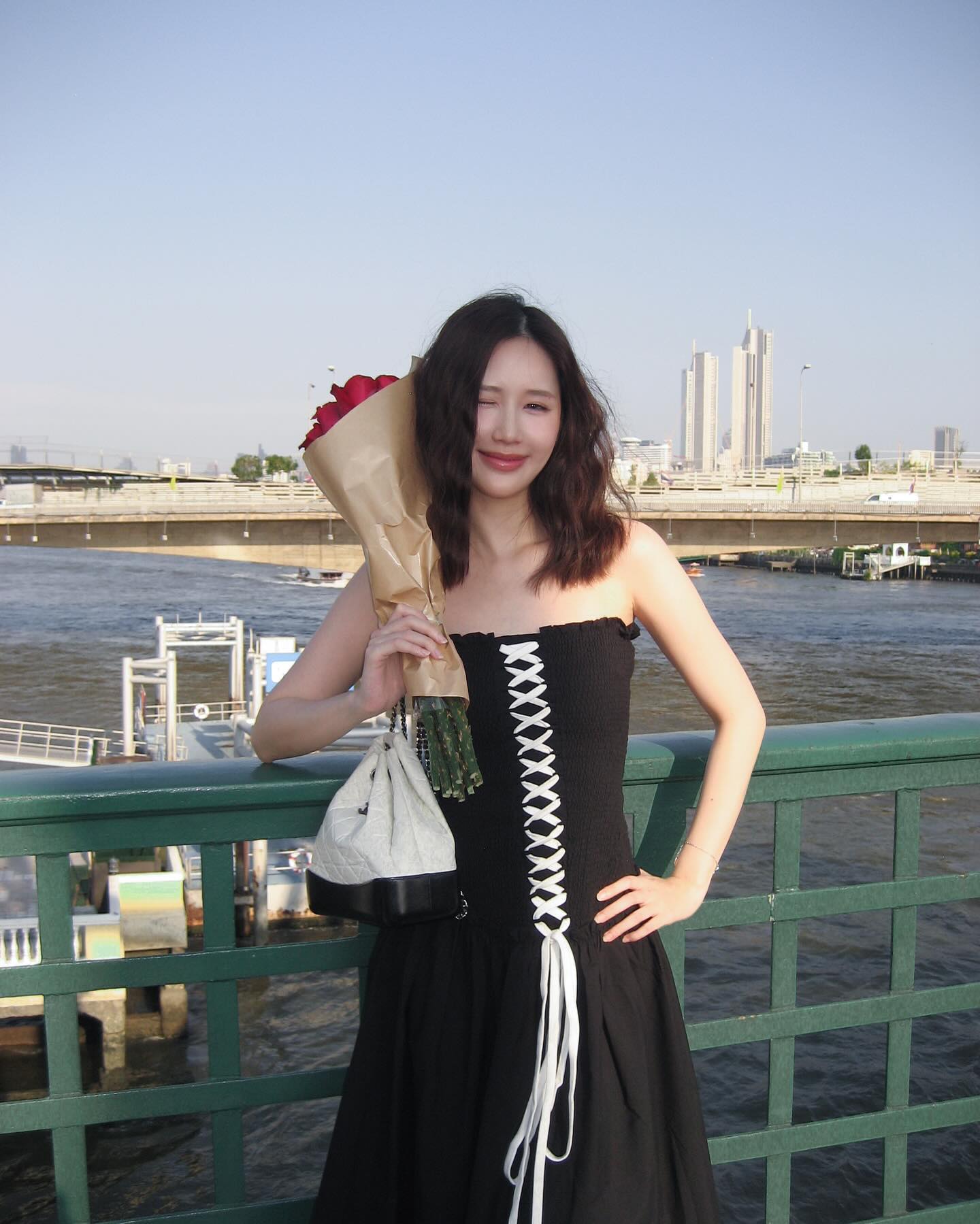 เจน - รมิดา จีรนรภัทร