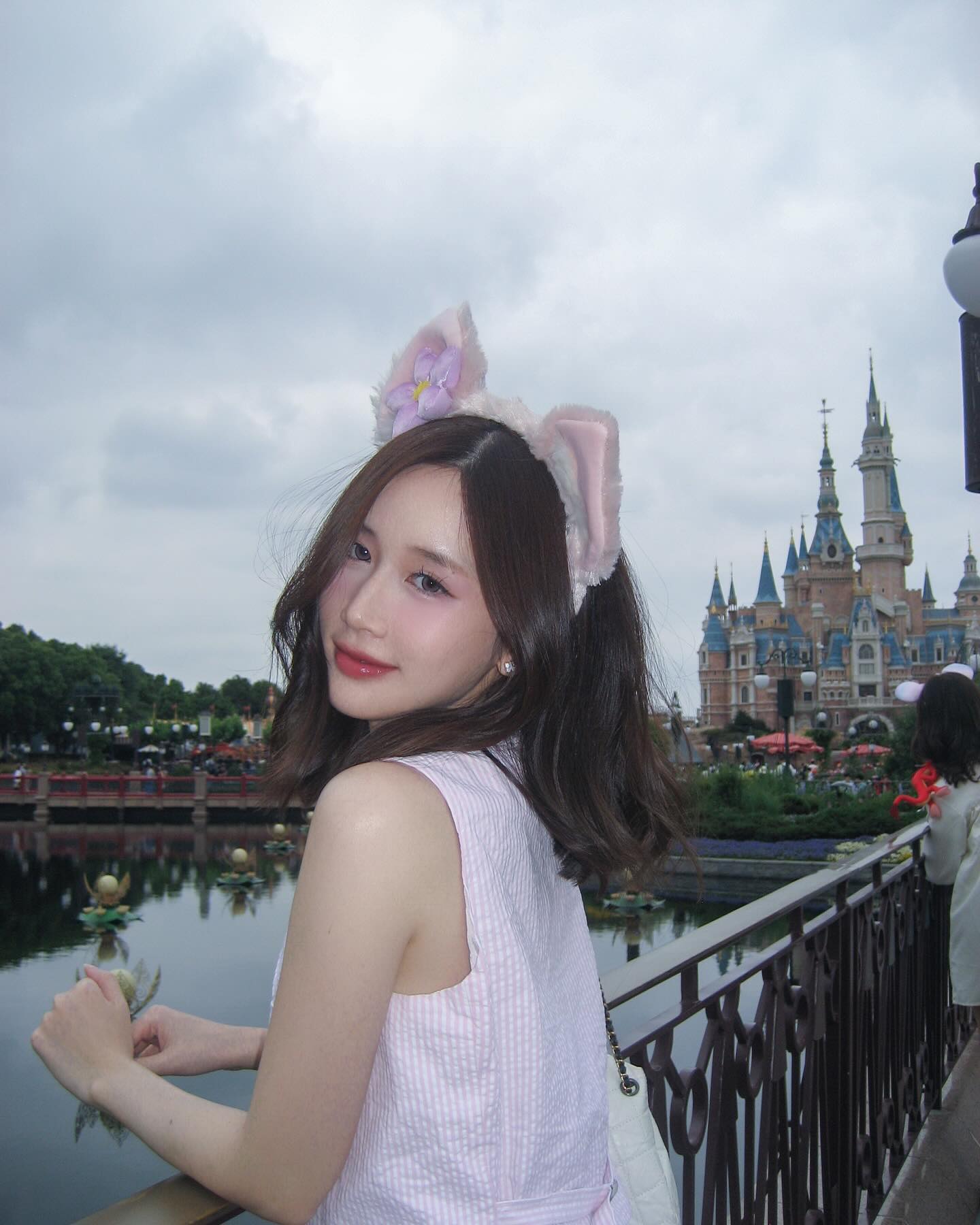 เจน - รมิดา จีรนรภัทร
