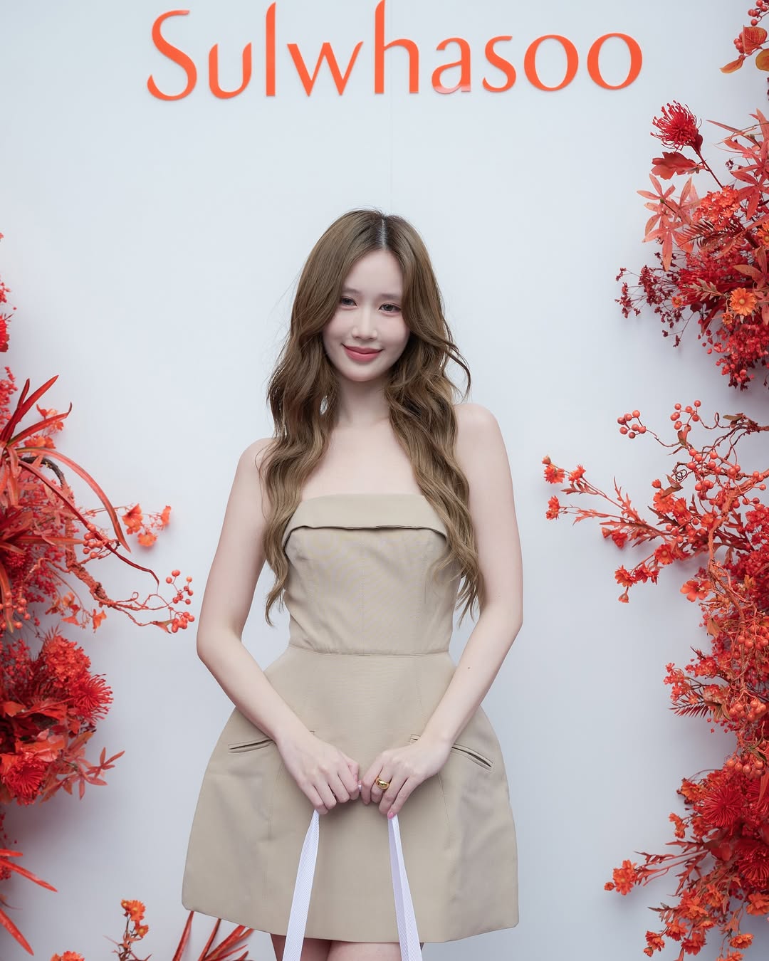 เจน - รมิดา จีรนรภัทร