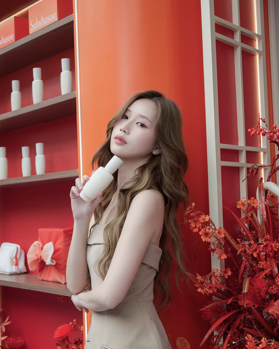 เจน - รมิดา จีรนรภัทร