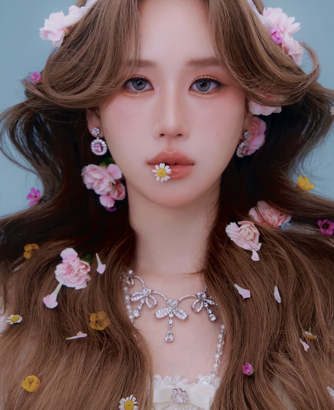 เจน - รมิดา จีรนรภัทร