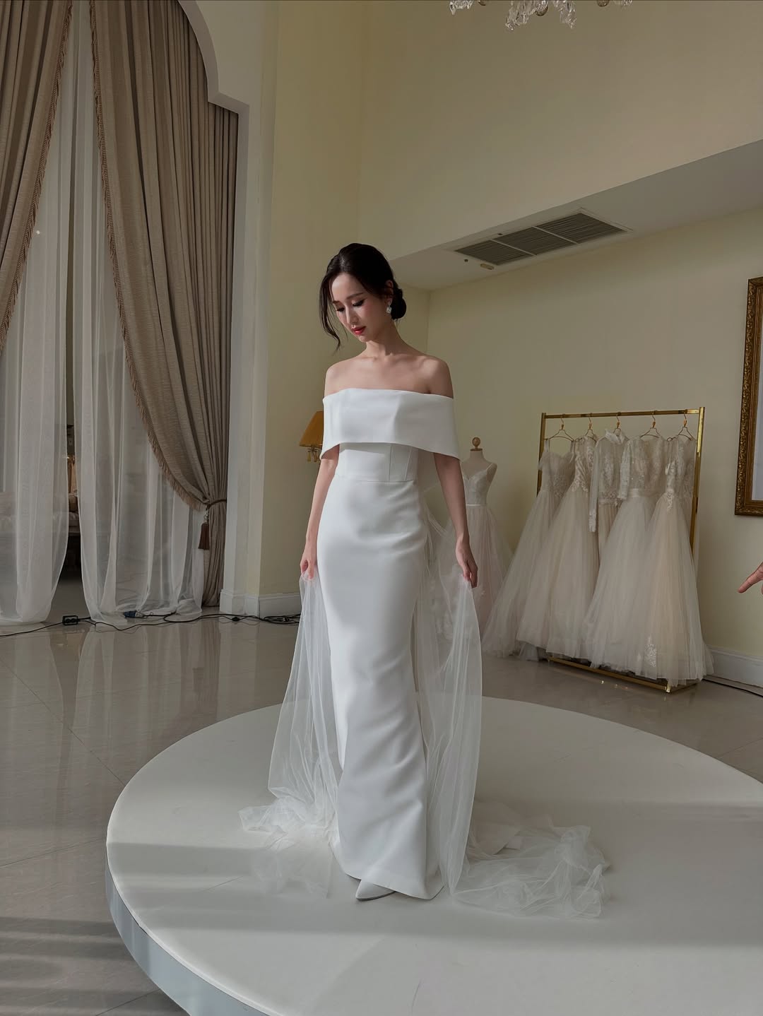 เจน - รมิดา จีรนรภัทร
