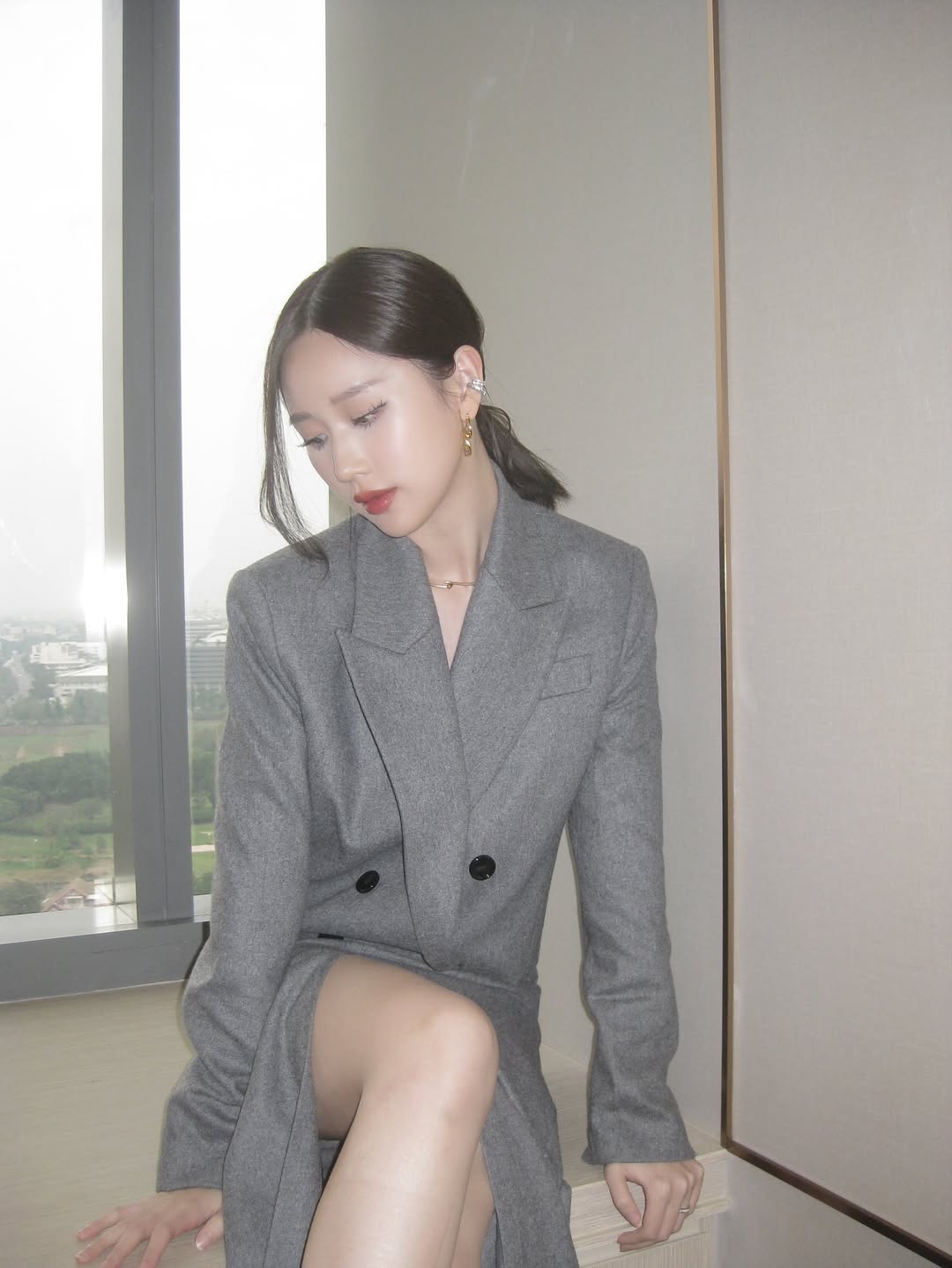เจน - รมิดา จีรนรภัทร