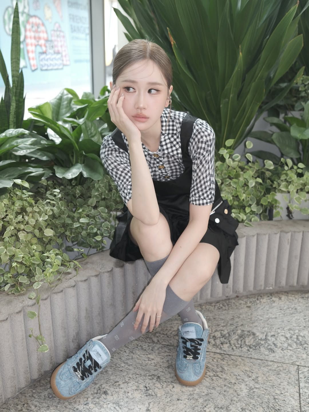 เจน - รมิดา จีรนรภัทร