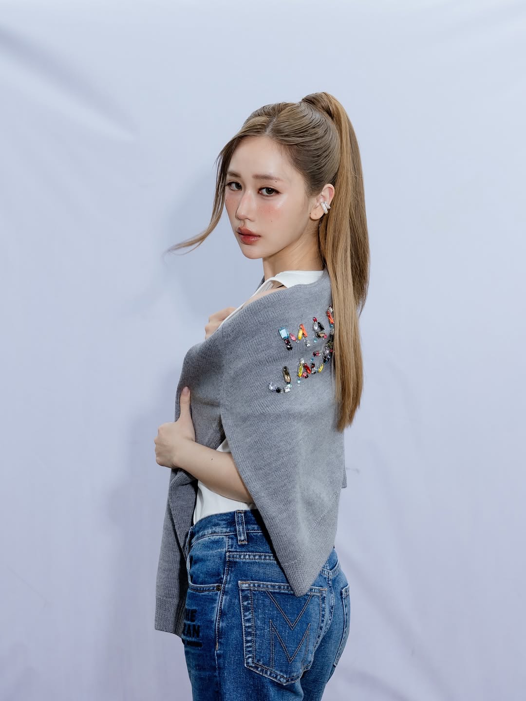 เจน - รมิดา จีรนรภัทร