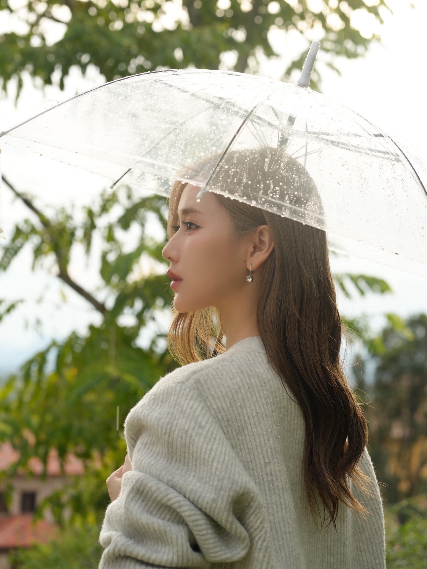 เจน - รมิดา จีรนรภัทร