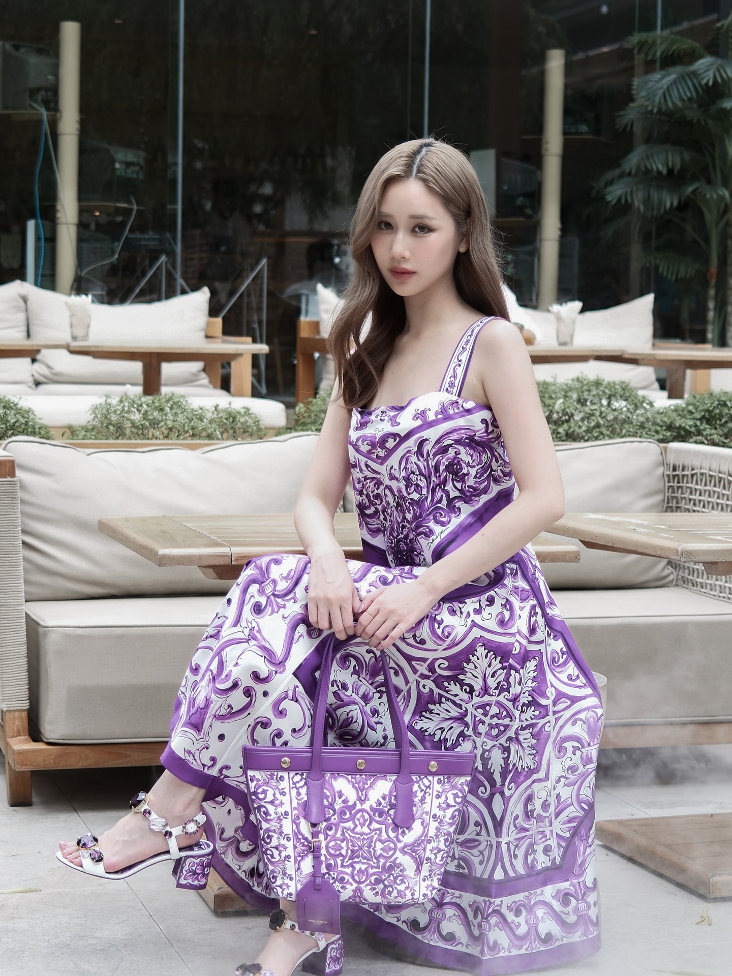 เจน - รมิดา จีรนรภัทร