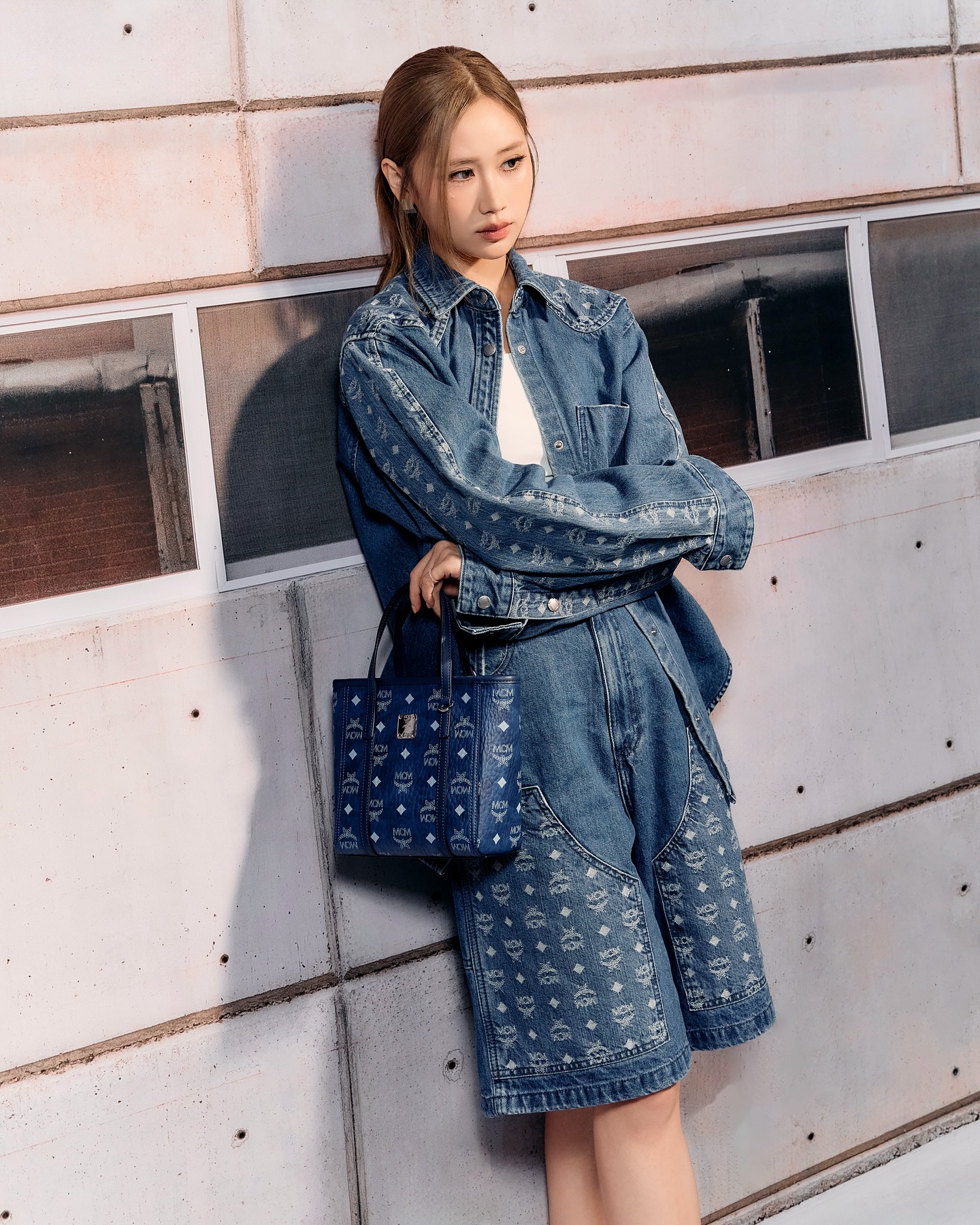 เจน - รมิดา จีรนรภัทร