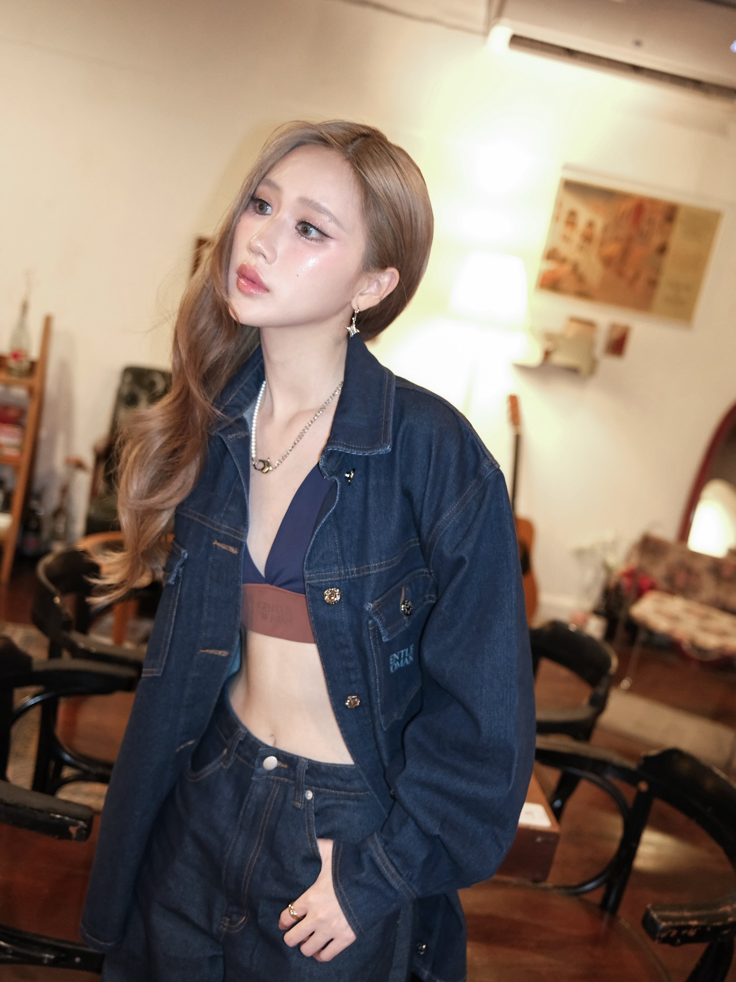 เจน - รมิดา จีรนรภัทร