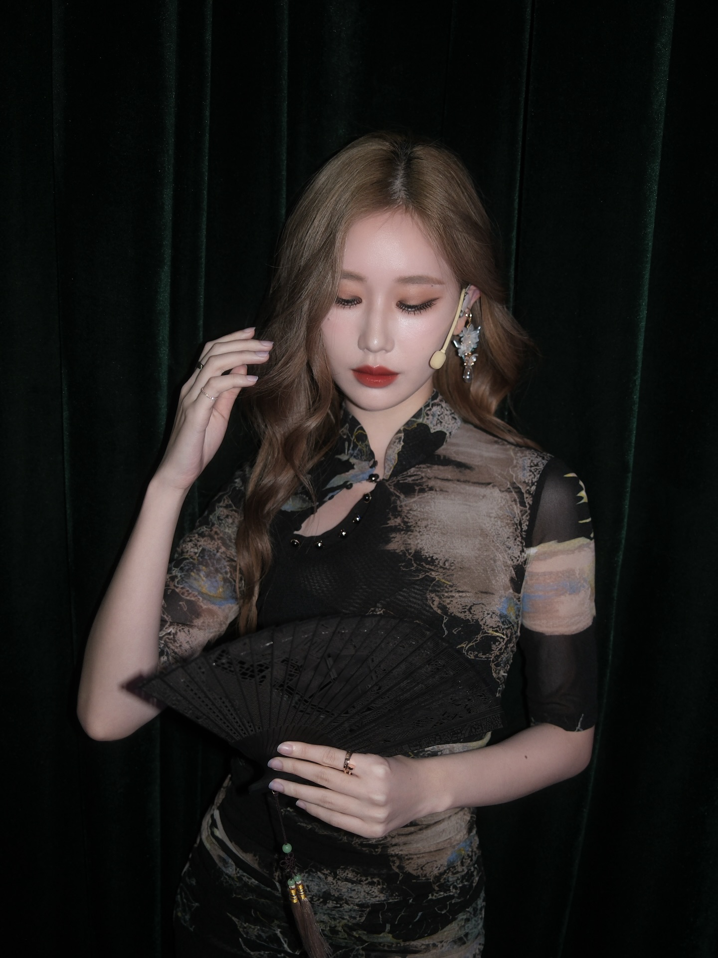 เจน - รมิดา จีรนรภัทร