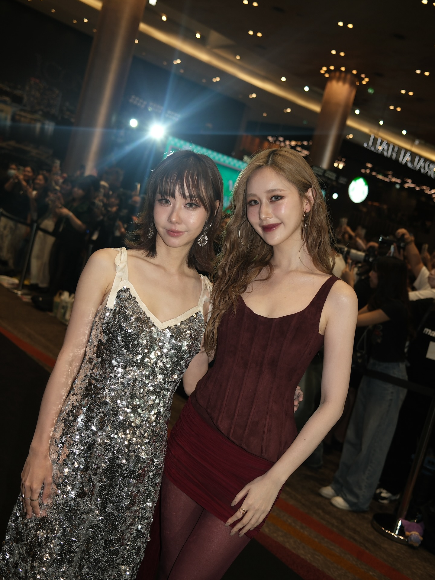 เจน - รมิดา จีรนรภัทร