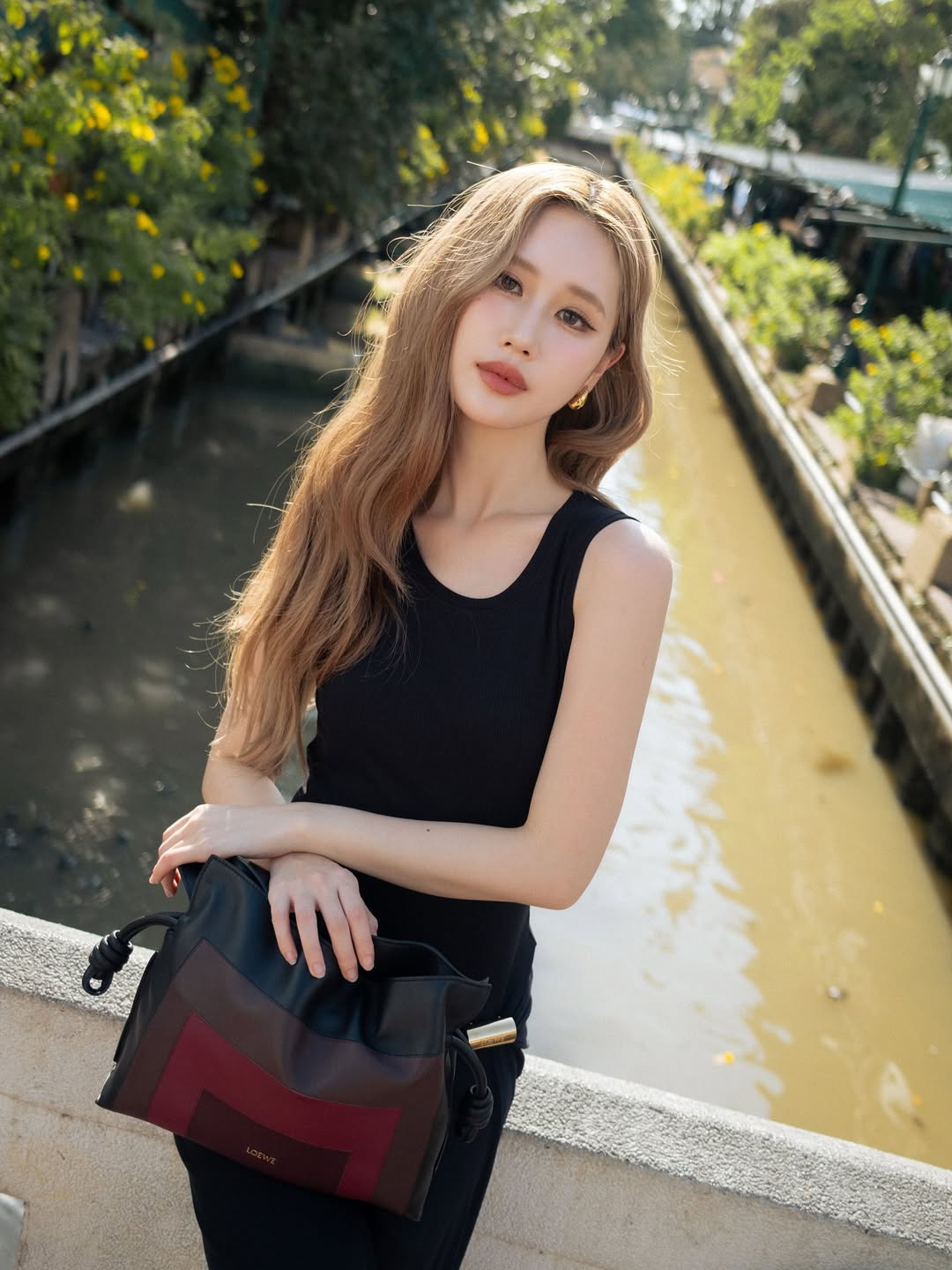 เจน - รมิดา จีรนรภัทร