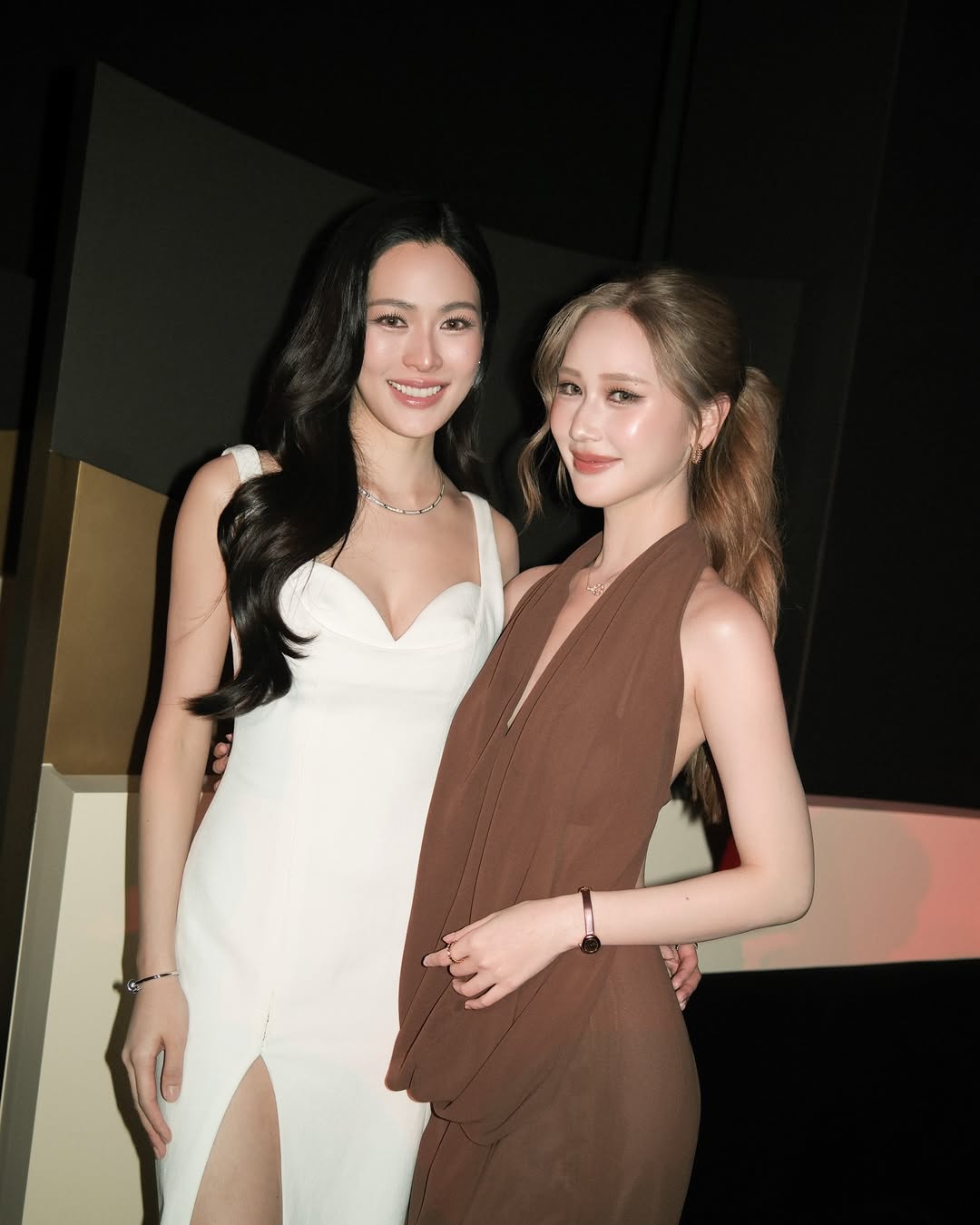 เจน - รมิดา จีรนรภัทร