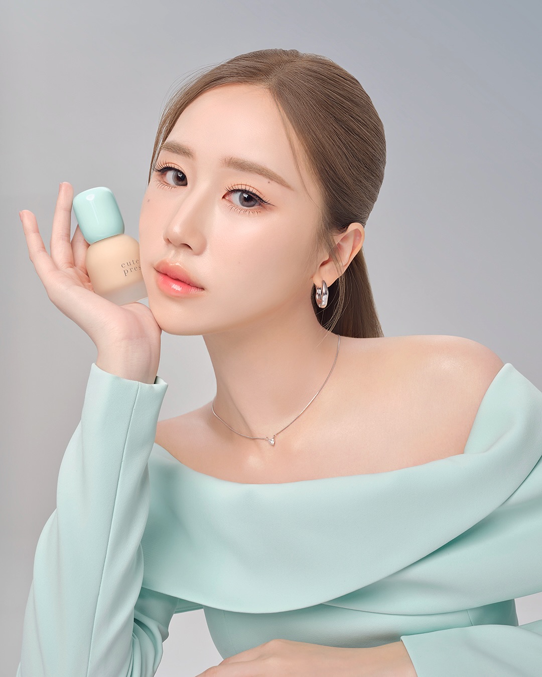 เจน - รมิดา จีรนรภัทร