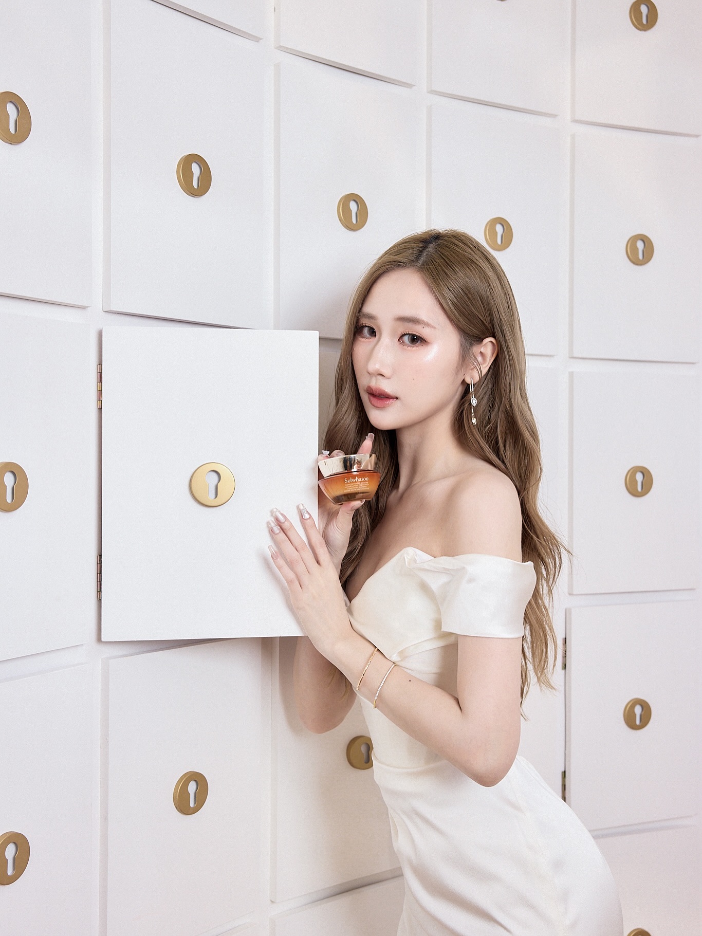 เจน - รมิดา จีรนรภัทร