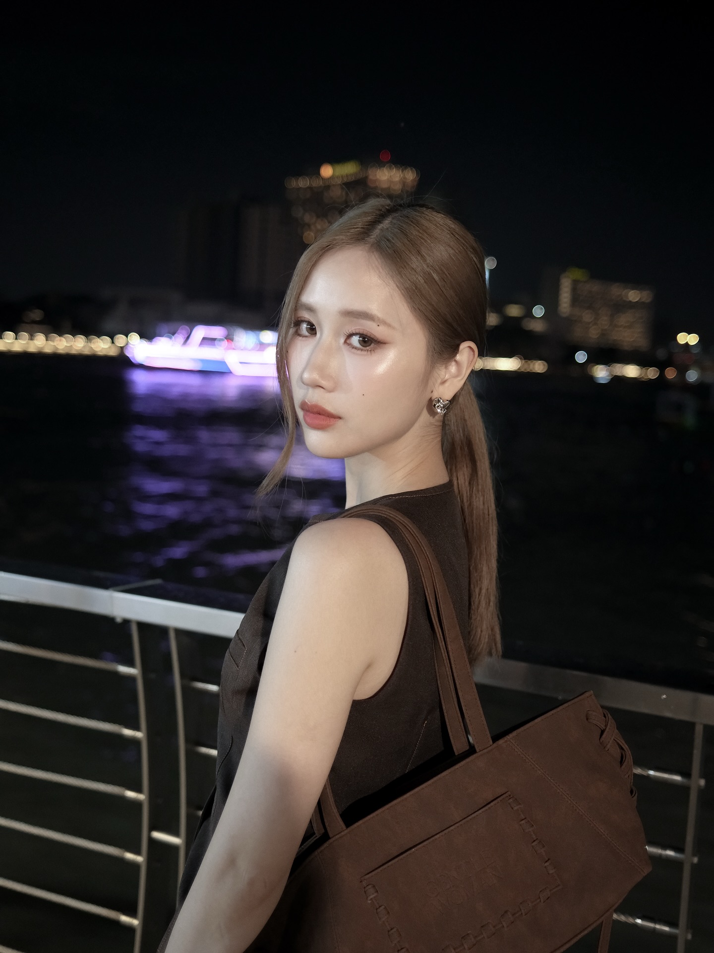 เจน - รมิดา จีรนรภัทร
