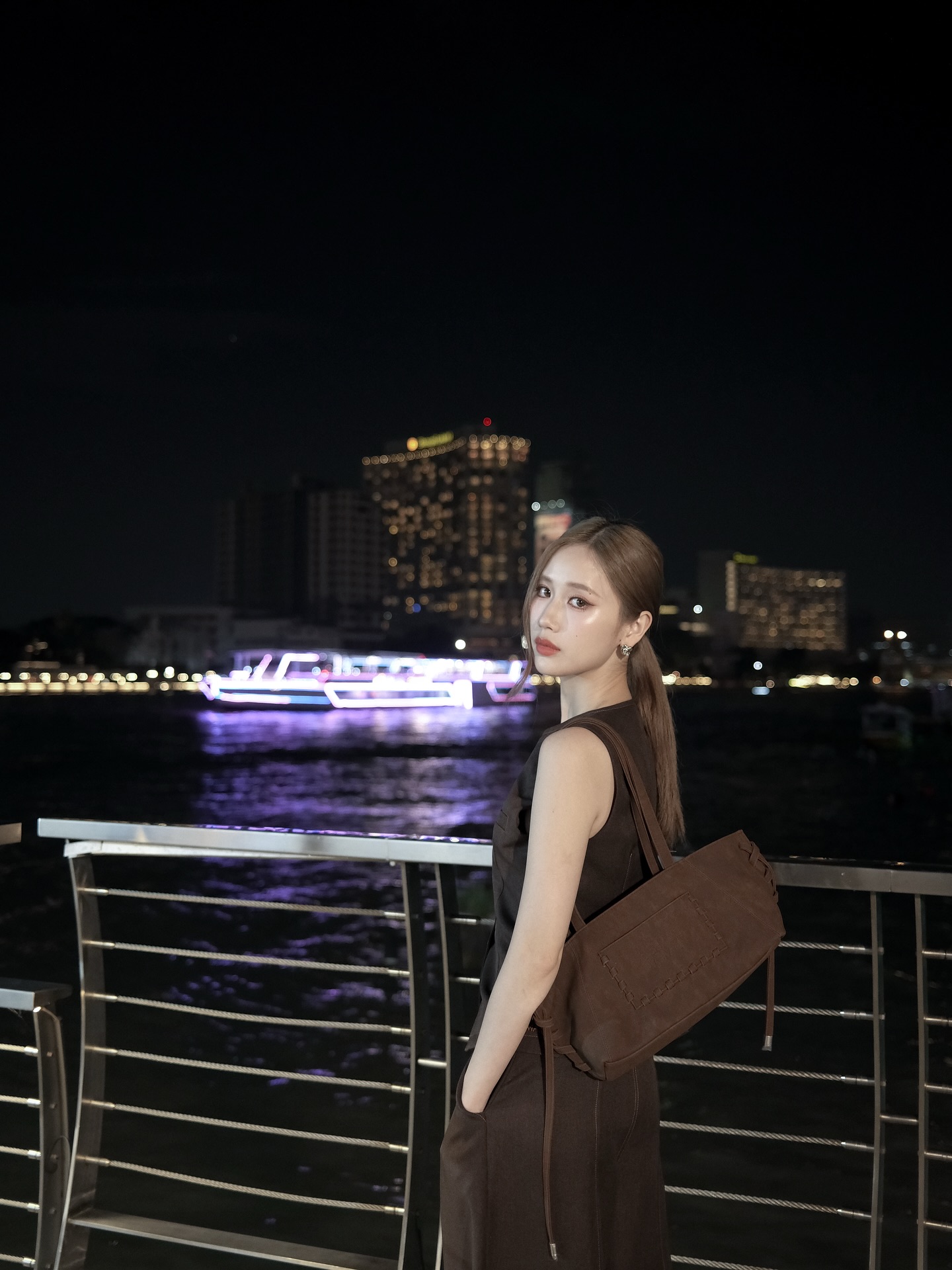 เจน - รมิดา จีรนรภัทร