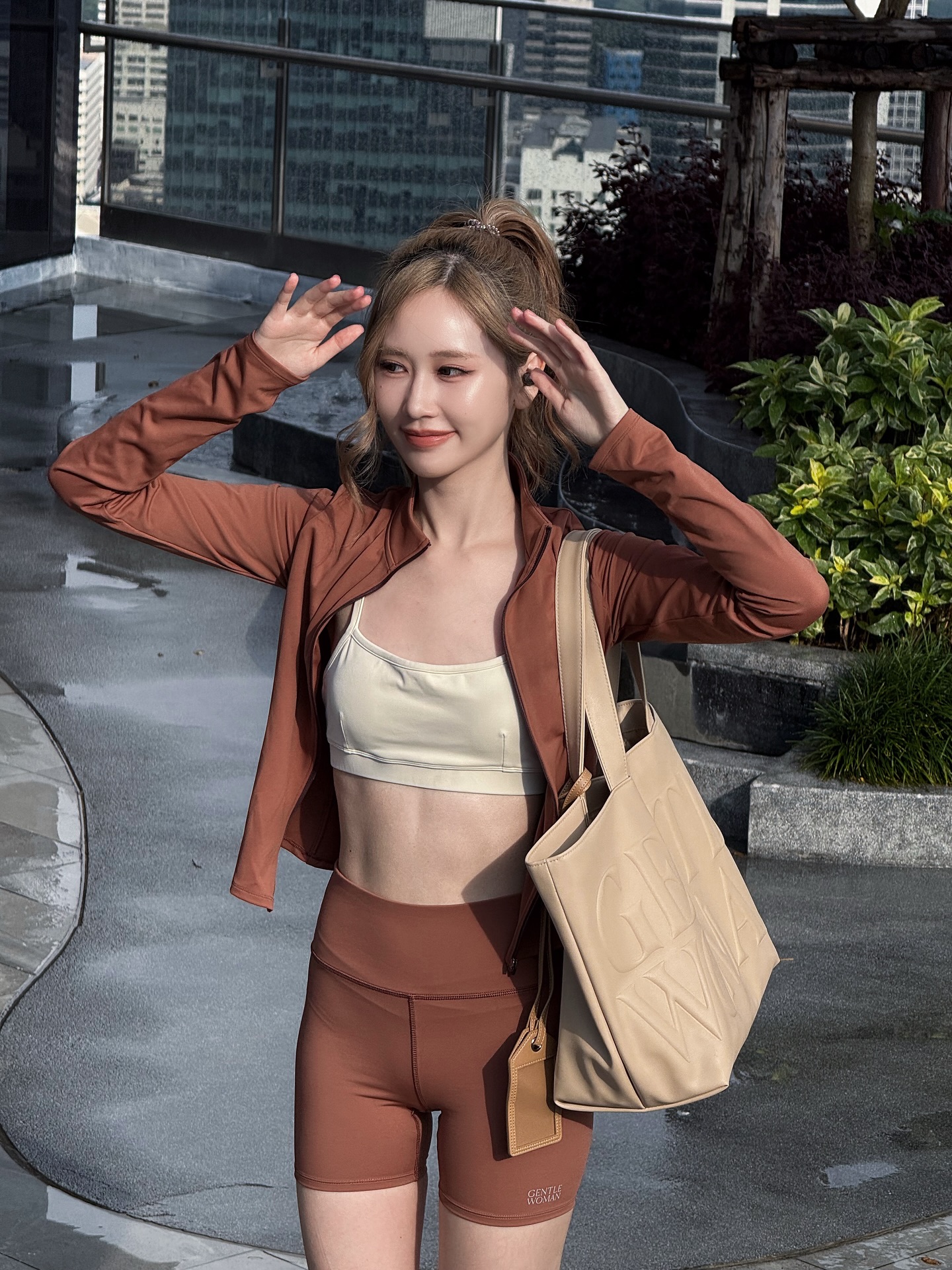 เจน - รมิดา จีรนรภัทร