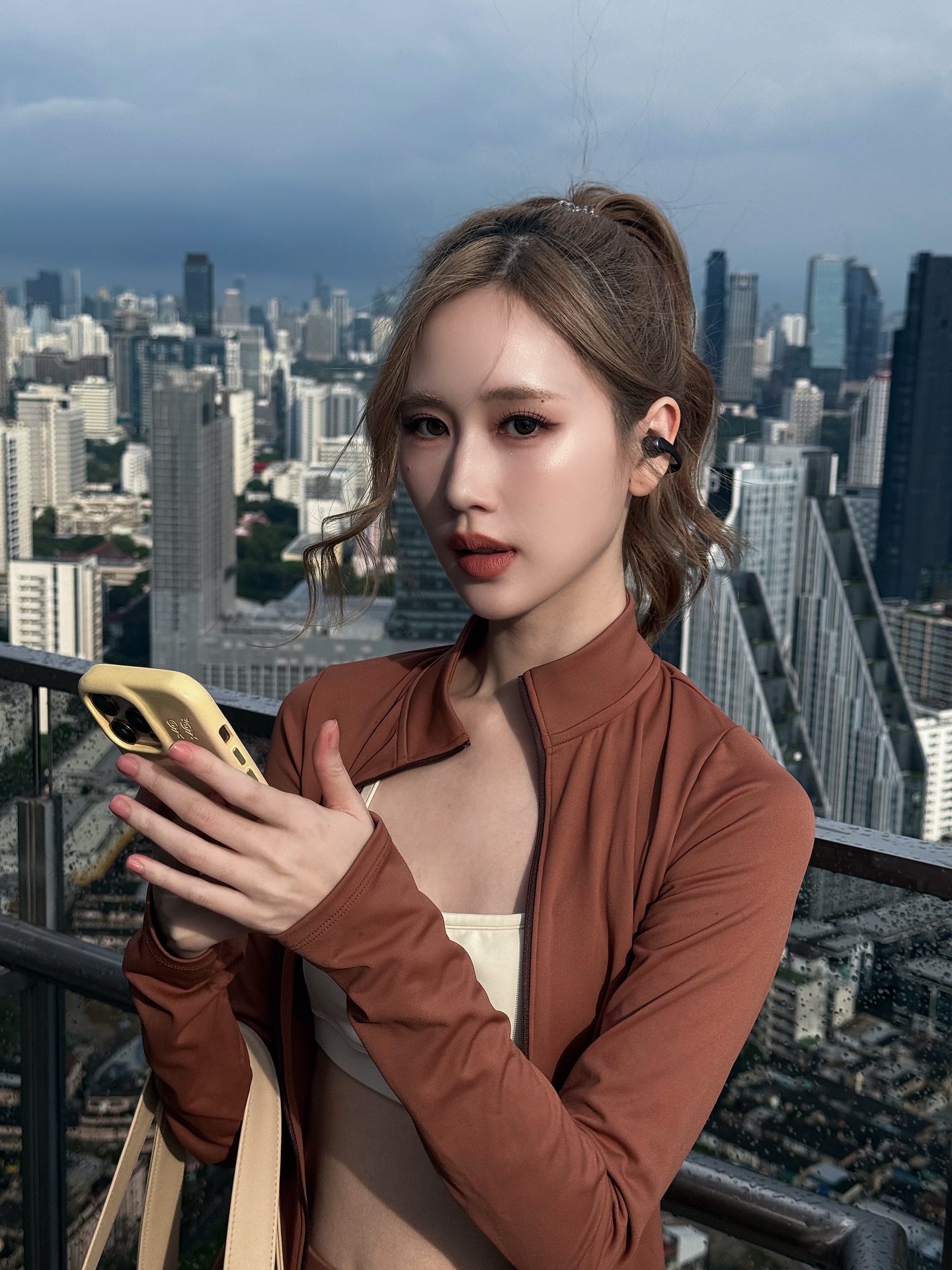 เจน - รมิดา จีรนรภัทร