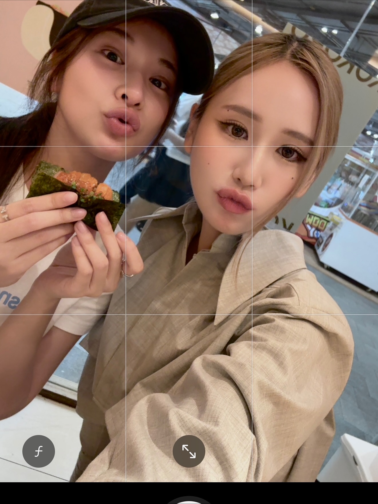 เจน - รมิดา จีรนรภัทร