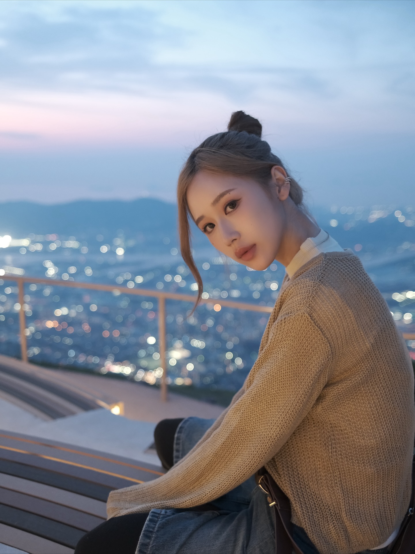 เจน - รมิดา จีรนรภัทร